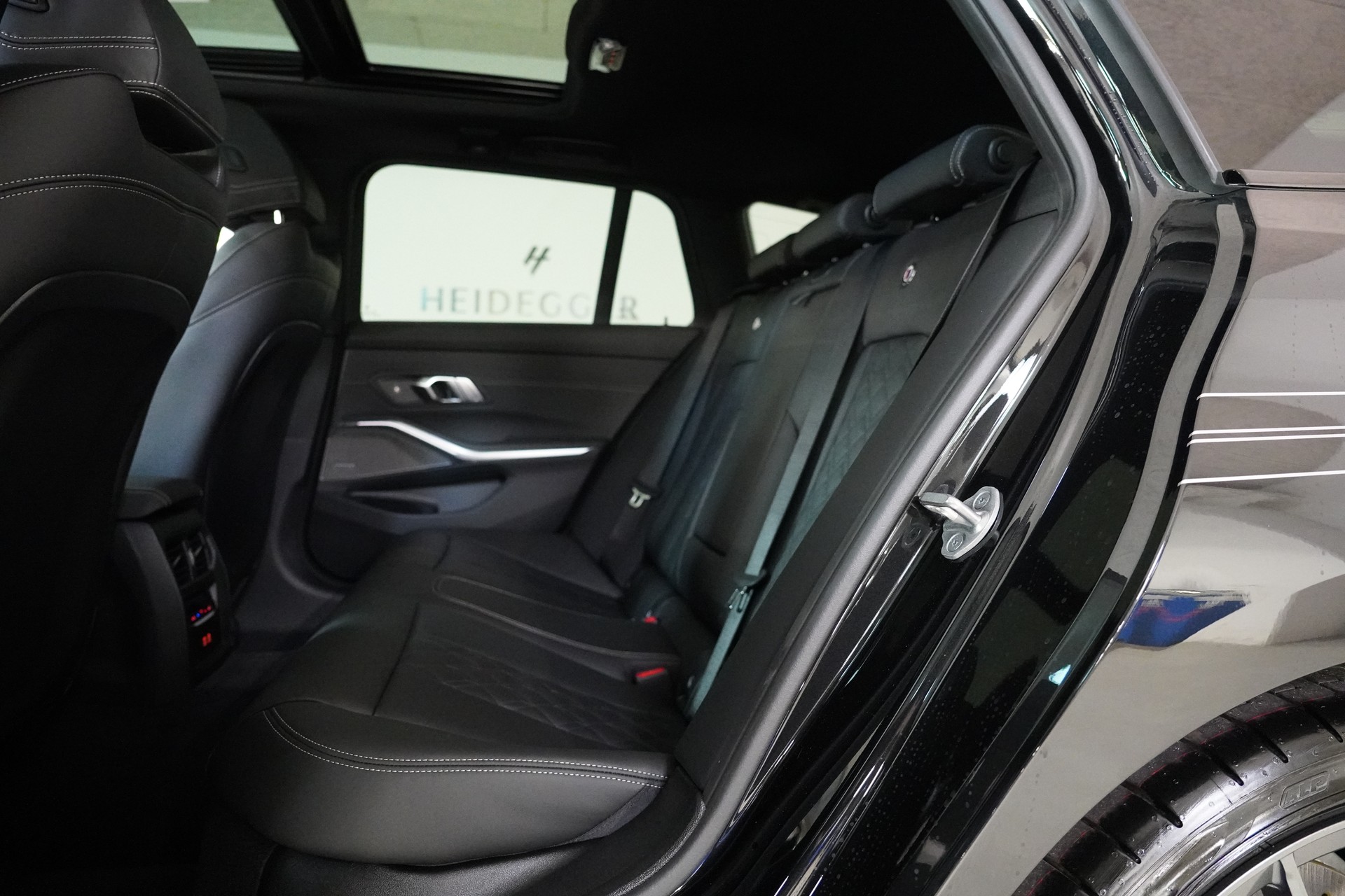 BMW-ALPINA D3 S BiTurbo Touring 3.0d xDrive Switch-Tronic-image-12
