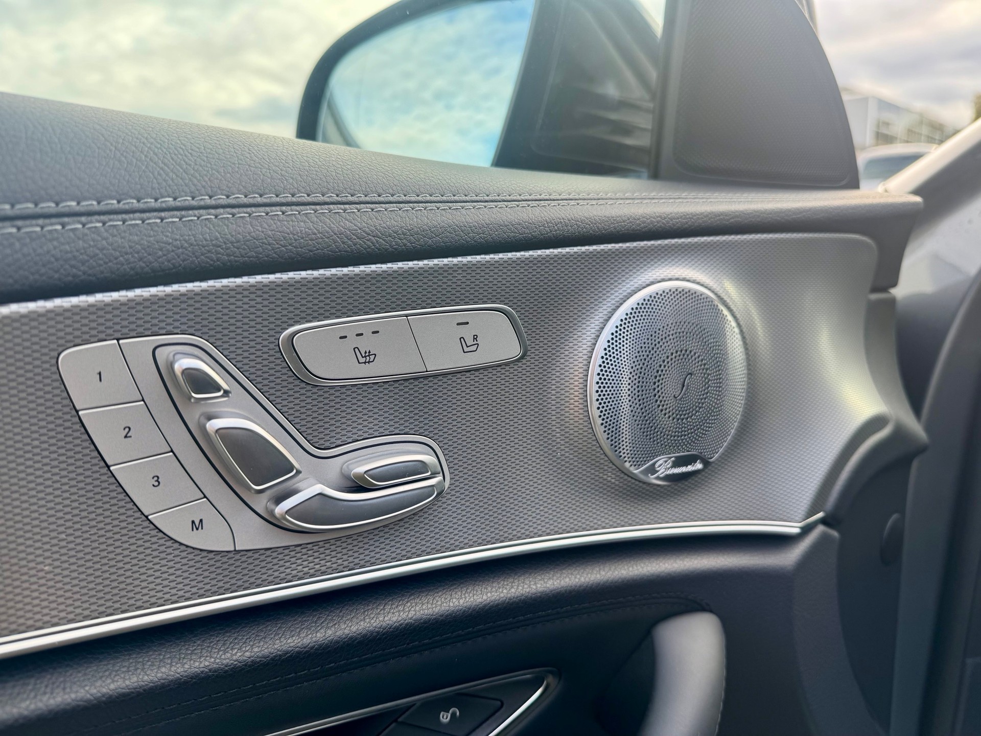 MERCEDES-BENZ E 53 AMG 4Matic 9G-Tronic-image-11