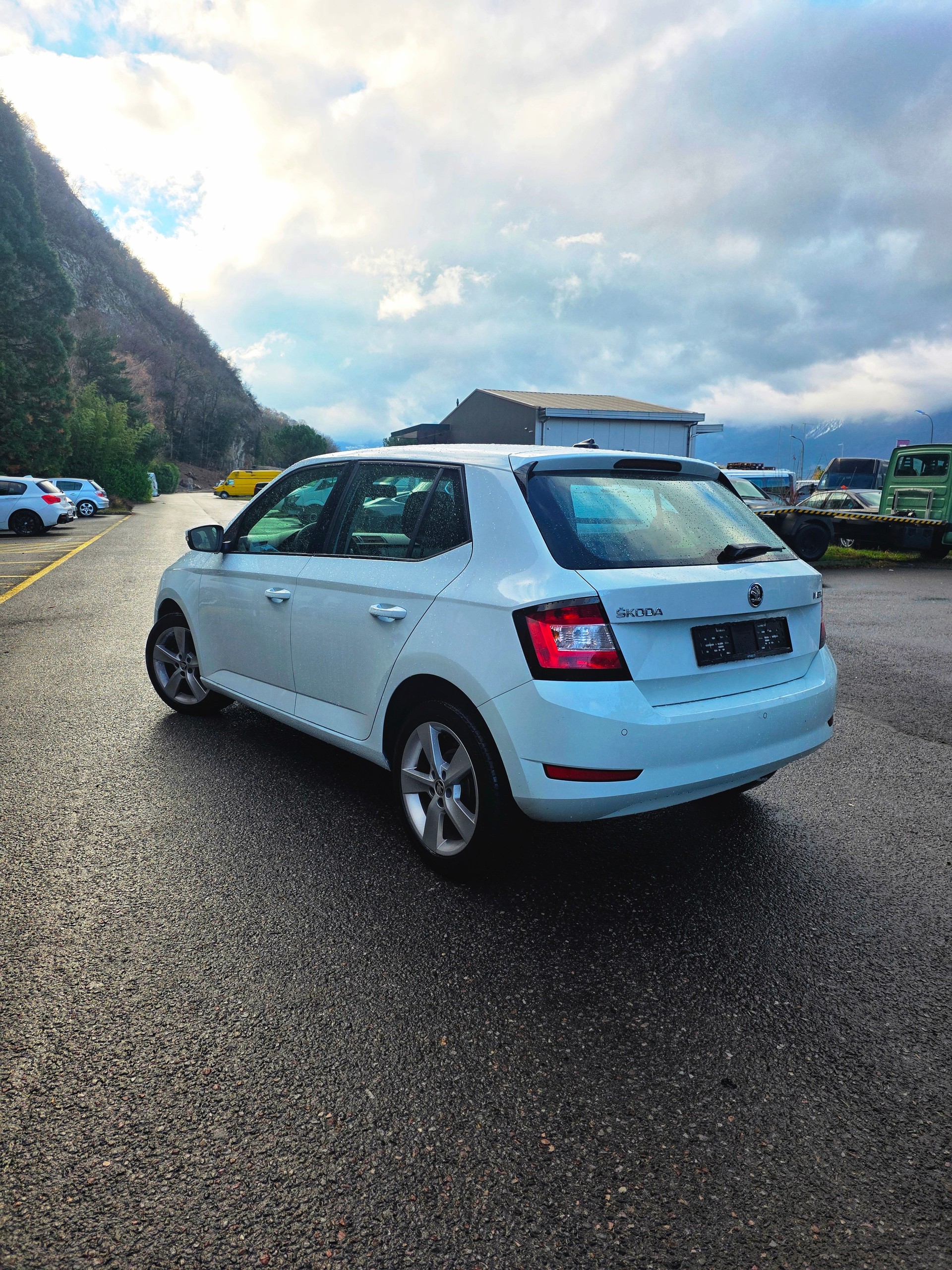 SKODA Fabia Combi 1.0 MPI Active-image-3