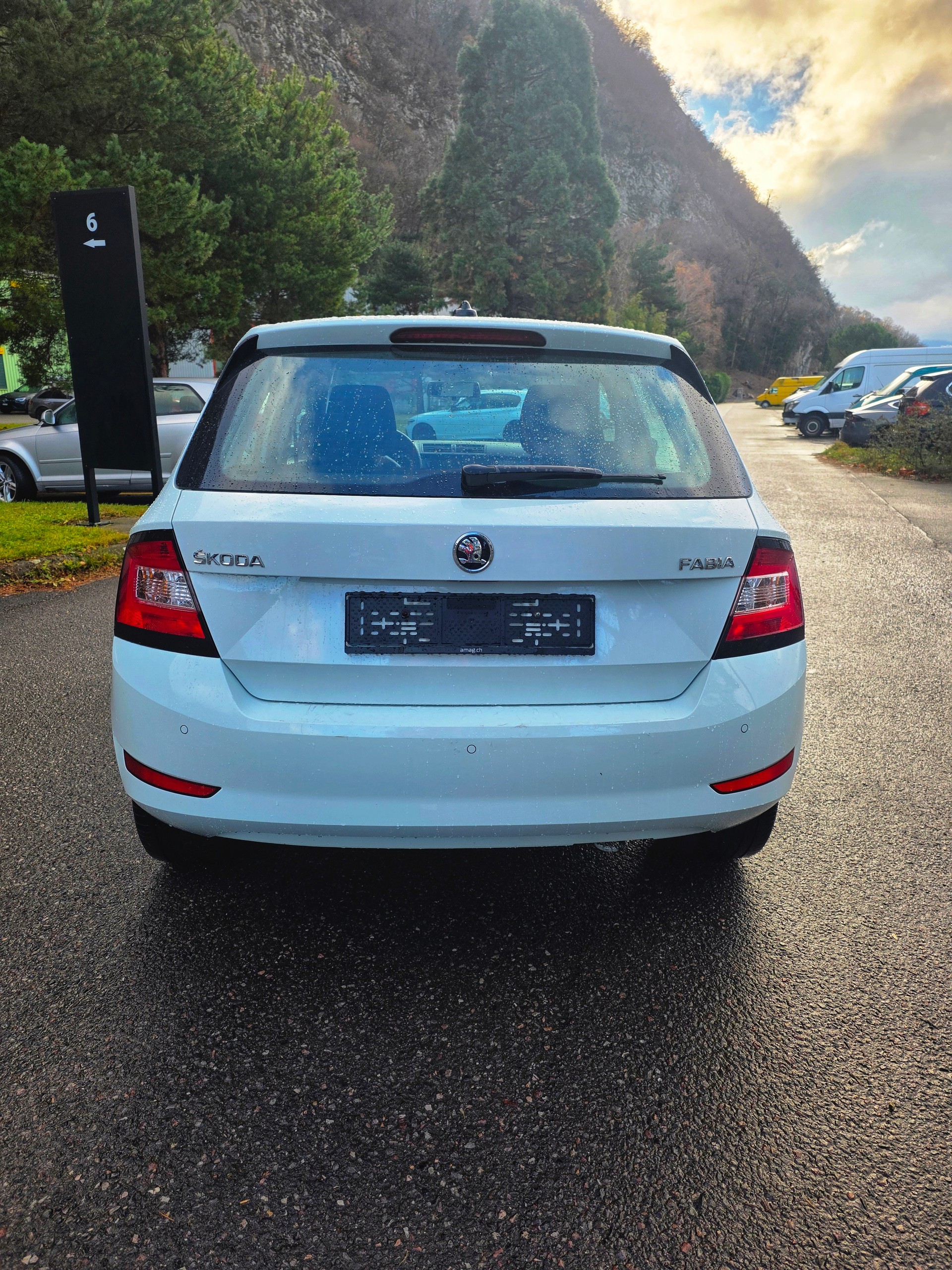 SKODA Fabia Combi 1.0 MPI Active-image-5