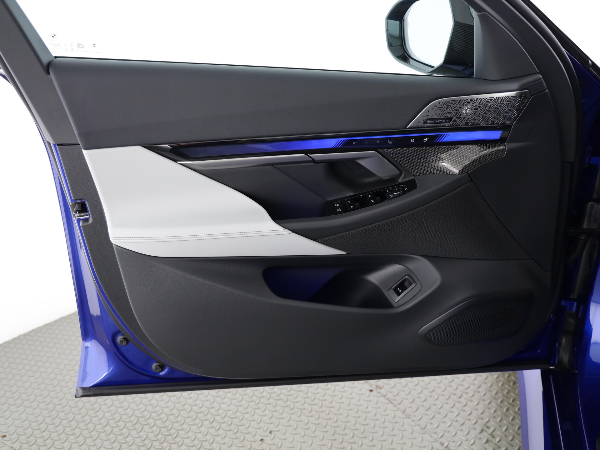 BMW M5 xDrive-image-9