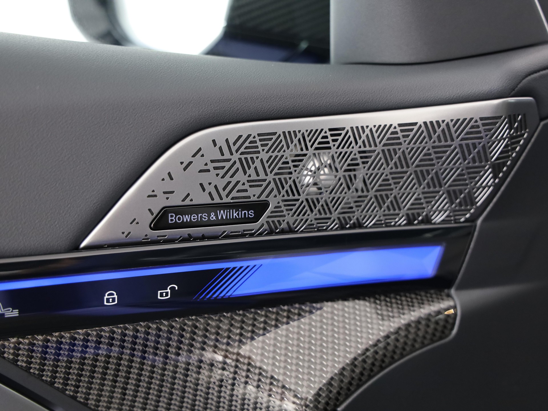 BMW M5 xDrive-image-10