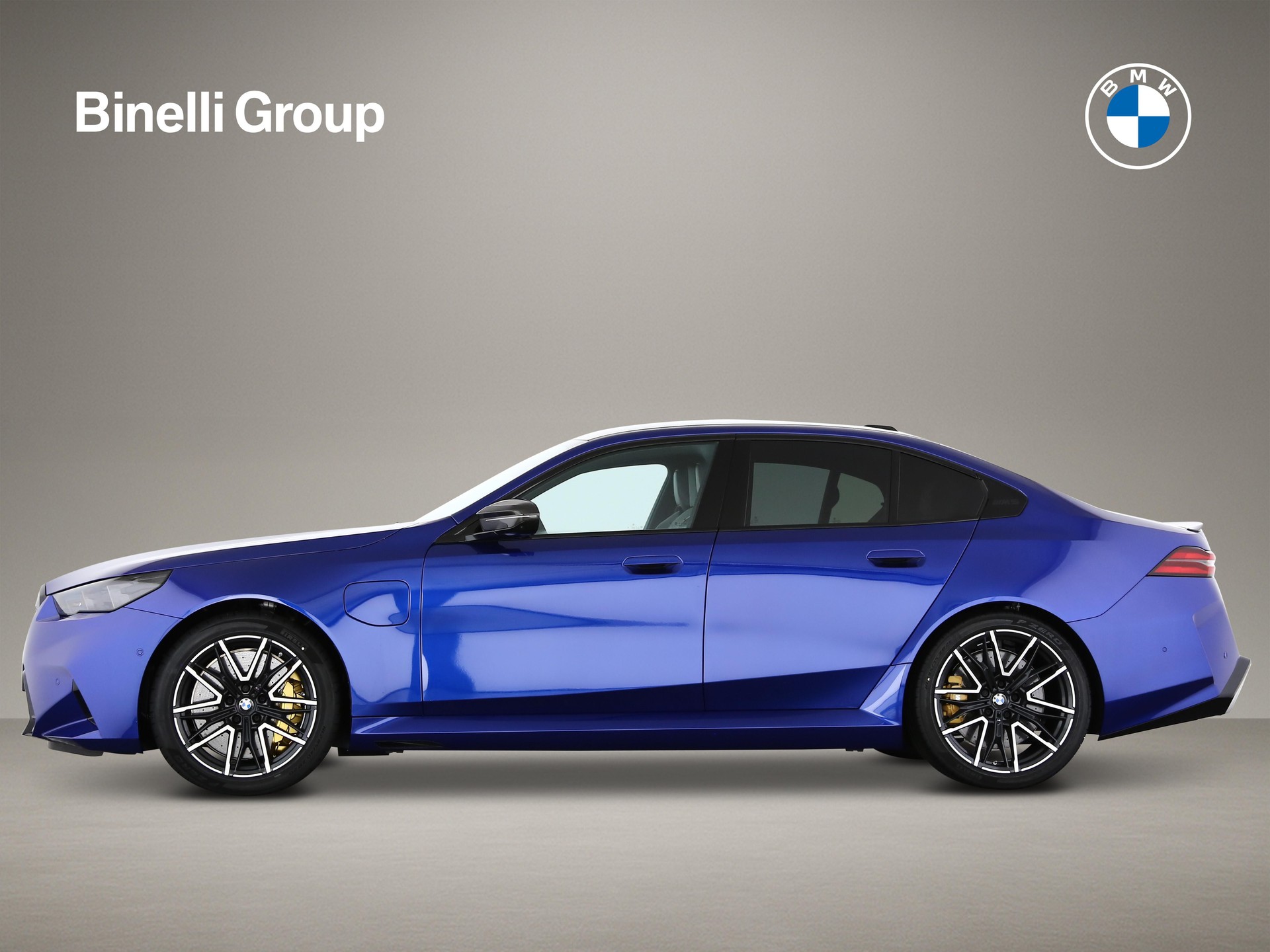 BMW M5 xDrive-image-4