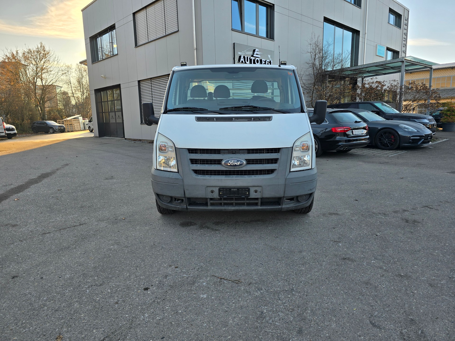 FORD Transit 2.2 TDCi 300 S-image-1