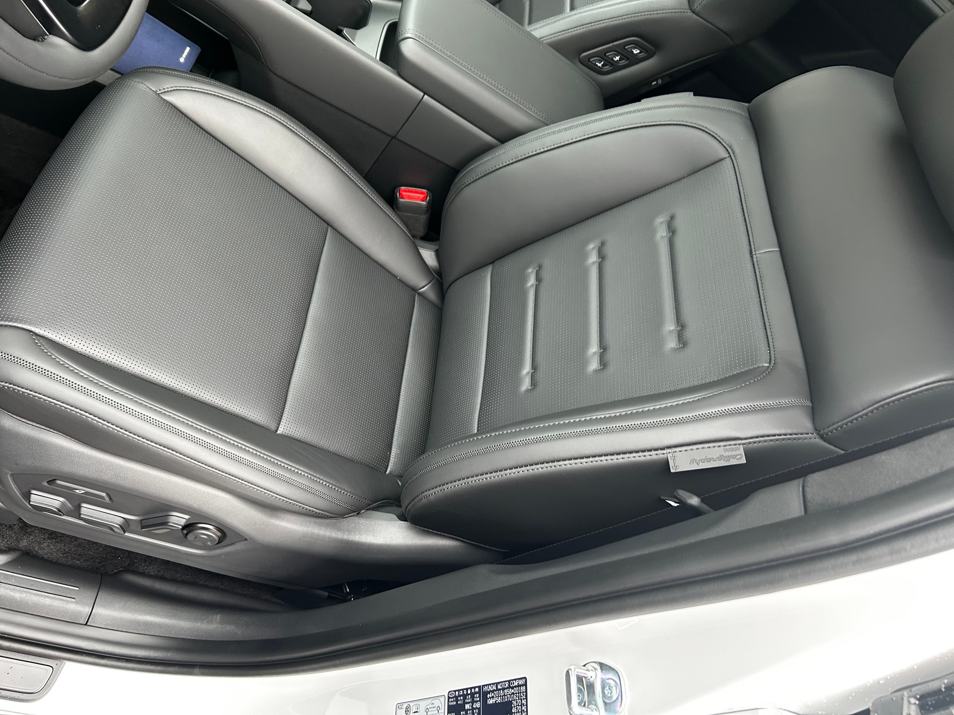 HYUNDAI Santa Fe 1.6 T-GDi HEV Calligraphy 4WD Automatic-image-10