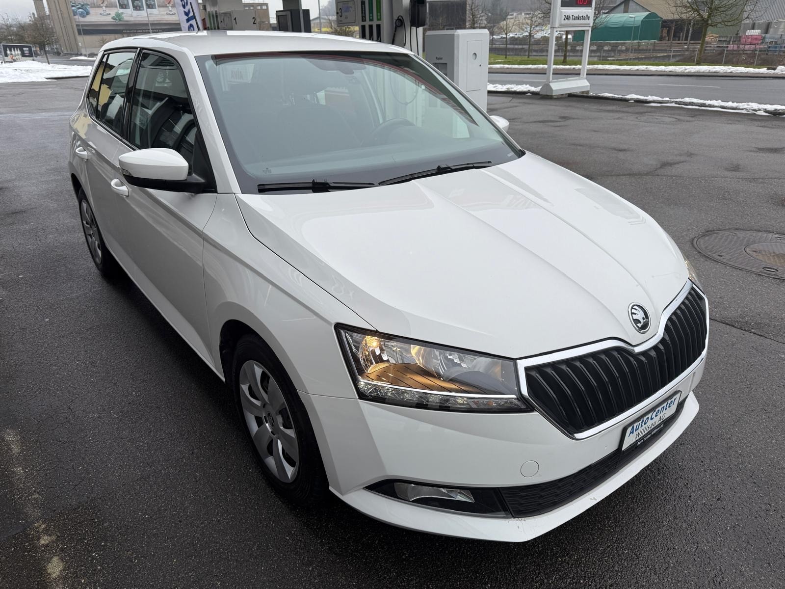 SKODA Fabia 1.0 TSI Ambition DSG-image-3