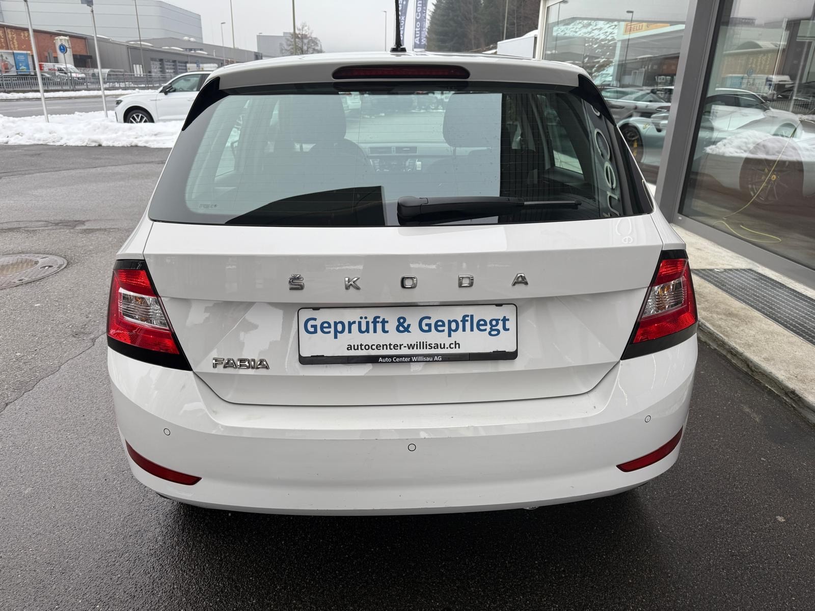 SKODA Fabia 1.0 TSI Ambition DSG-image-18