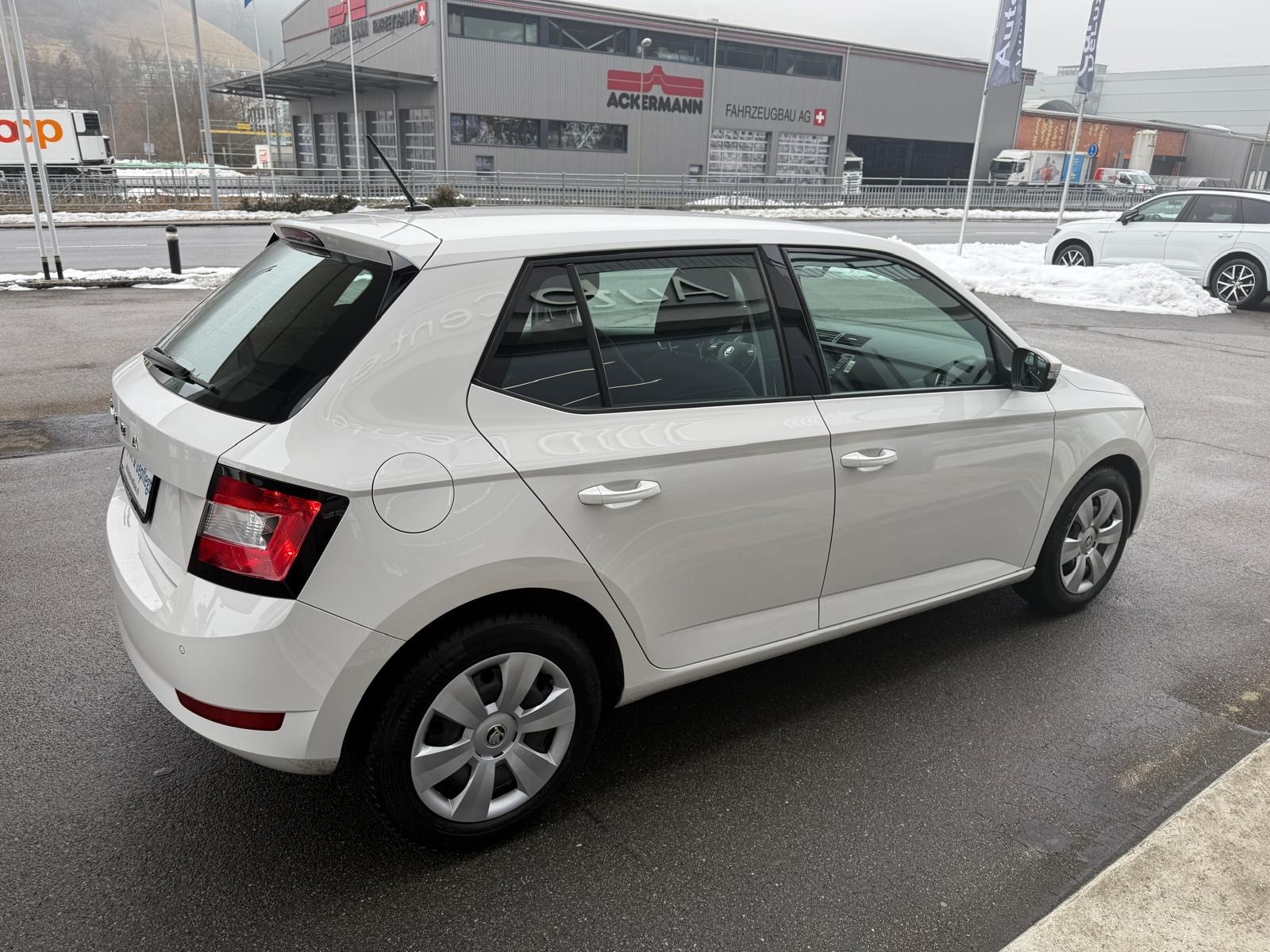 SKODA Fabia 1.0 TSI Ambition DSG-image-6