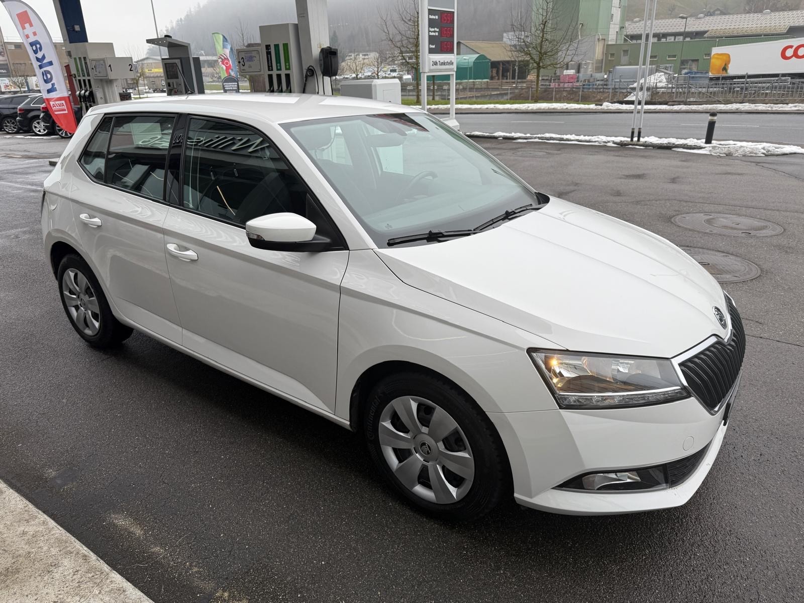 SKODA Fabia 1.0 TSI Ambition DSG-image-5