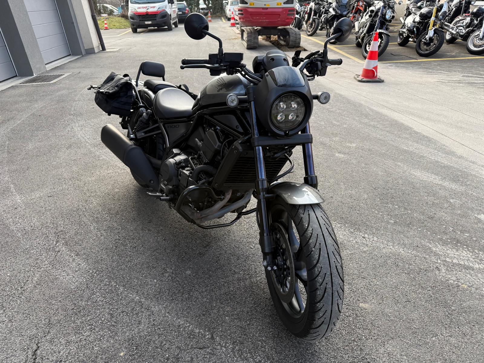 HONDA CMX 1100 DCTRebel-showroom-element-1