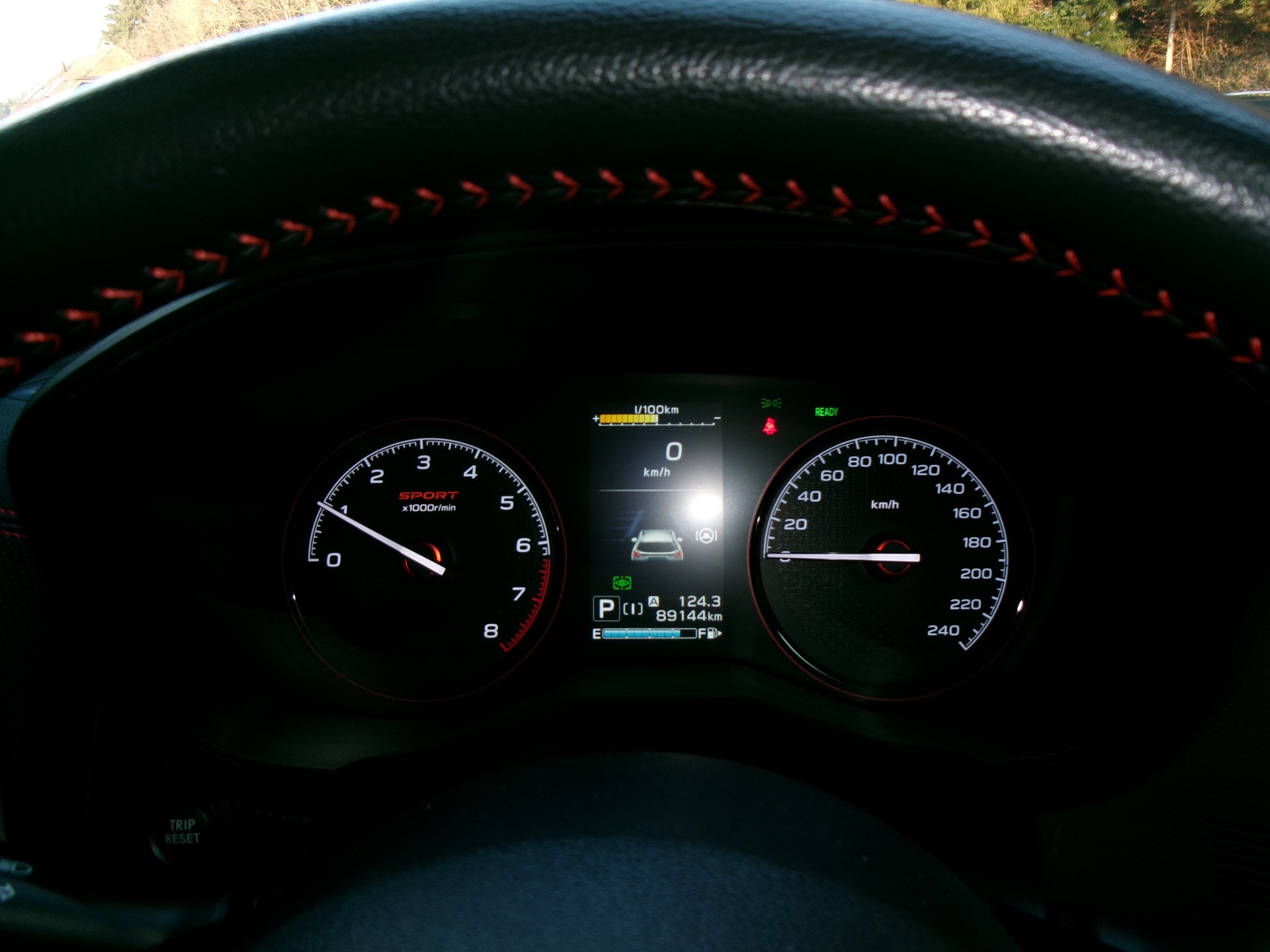 SUBARU Forester 2.0i e-Boxer Sport Lineartronic-image-11