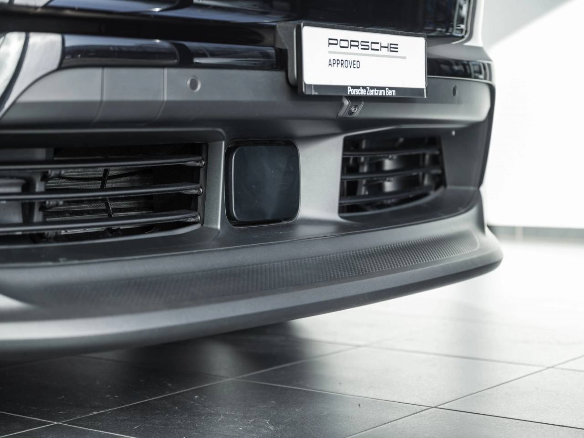 PORSCHE Macan 4-image-28