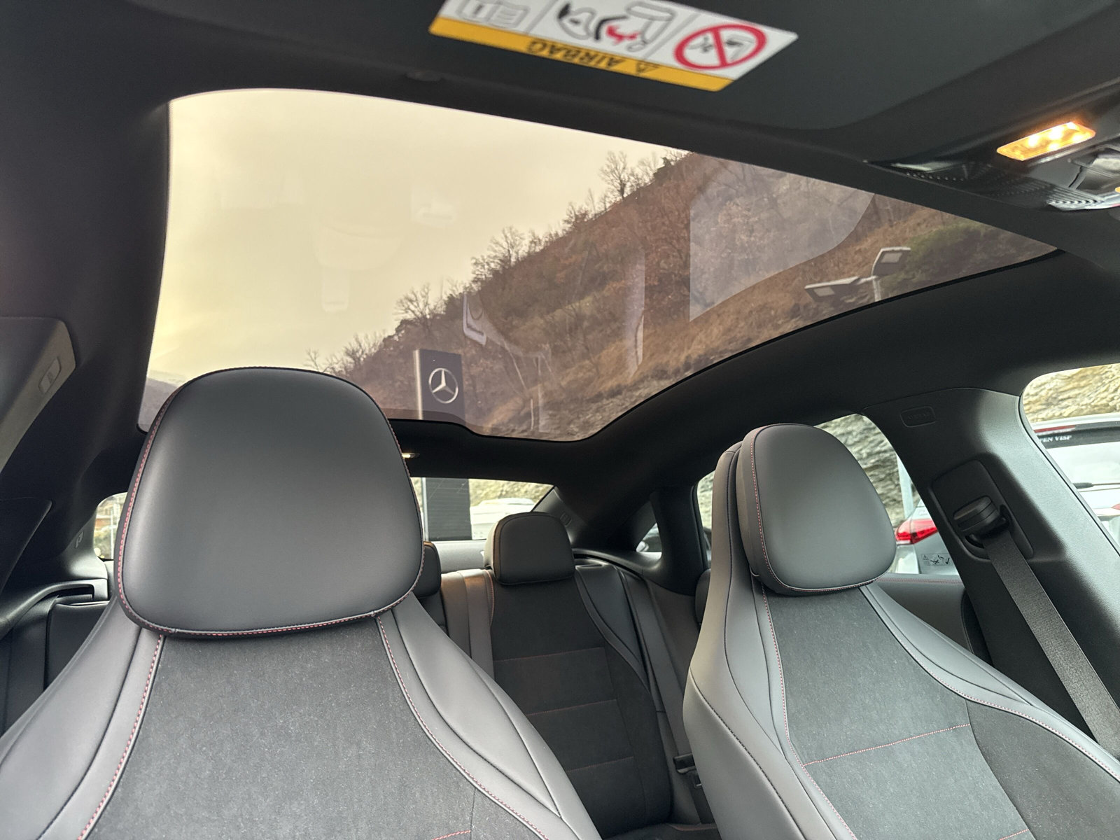 MERCEDES-BENZ CLA 220 8G-DCT 4Matic-image-22