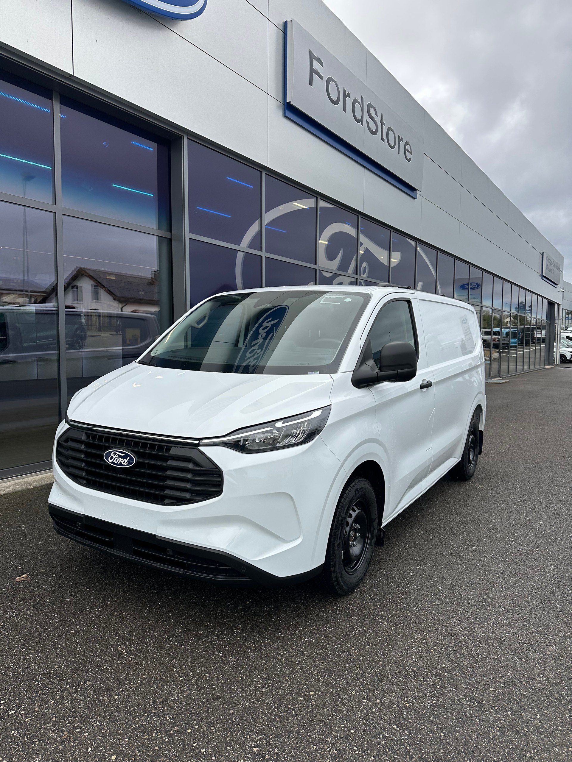 FORD Transit Custom Van 320 L1 2.5 Durat Trend/PHEV-image-1