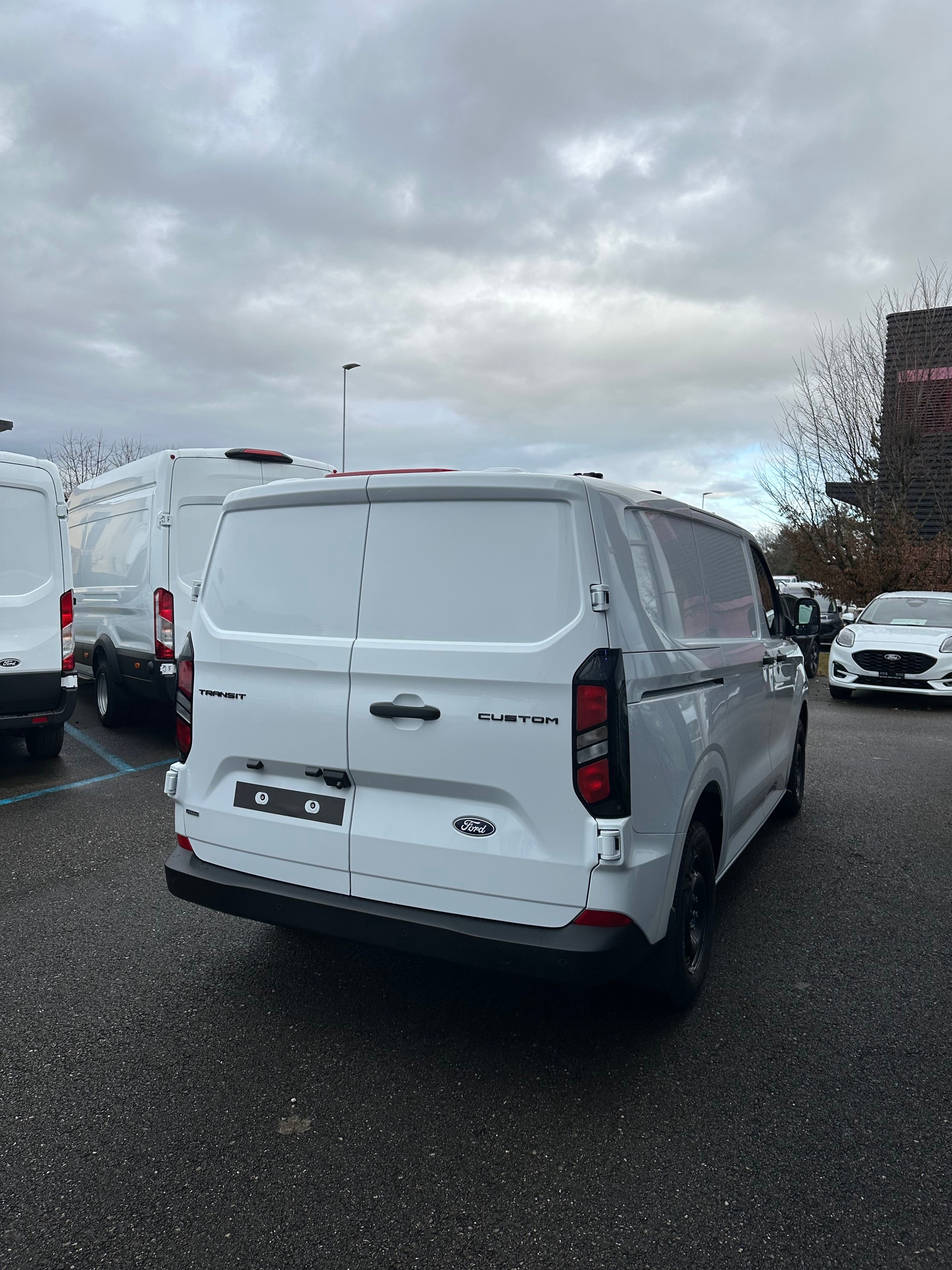 FORD Transit Custom Van 320 L1 2.5 Durat Trend/PHEV-image-5