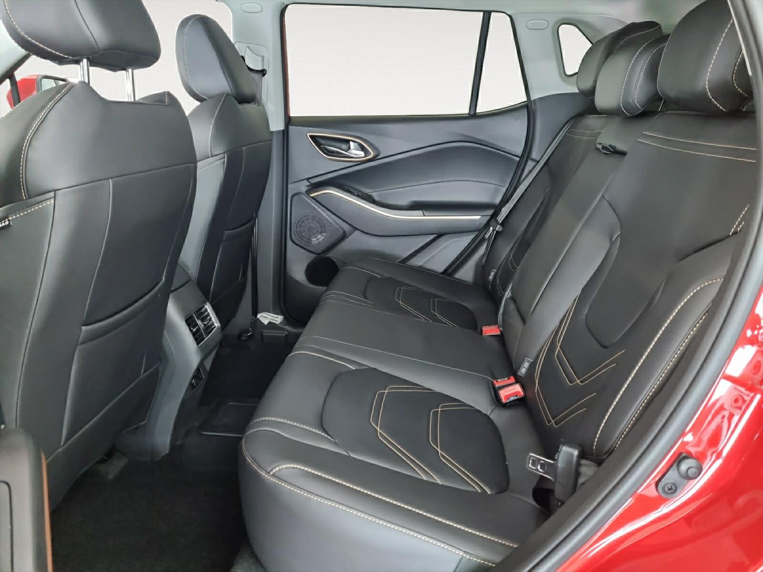 JAC e-JS4 Elektro 65.7kWh 410km 2026-image-14