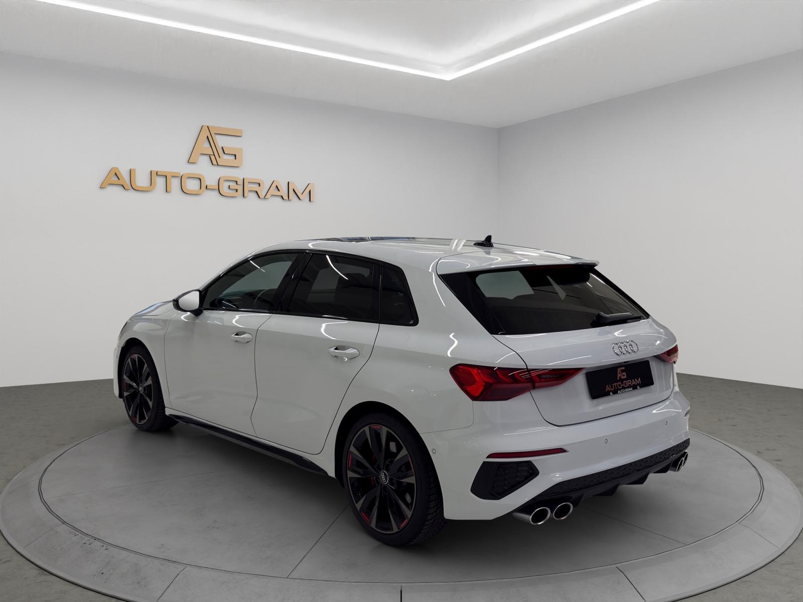 AUDI S3 Sportback 2.0 TFSI quattro S-tronic-image-2