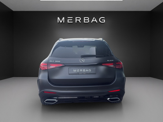 MERCEDES-BENZ GLC 300 4Matic 9G-Tronic-image-4
