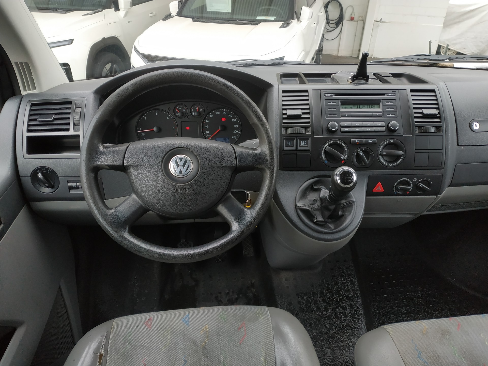 VW T5 2.5 TDI PD 4MOTION-image-11