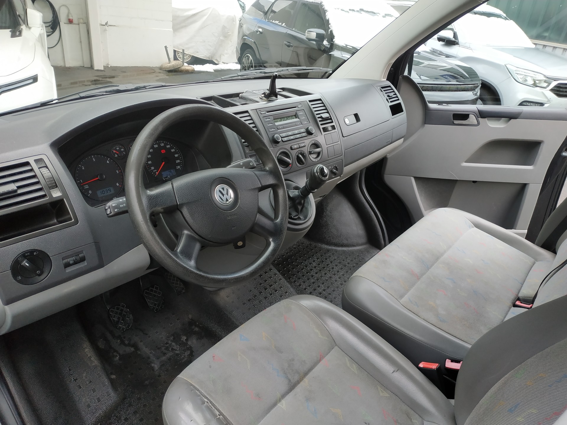 VW T5 2.5 TDI PD 4MOTION-image-10