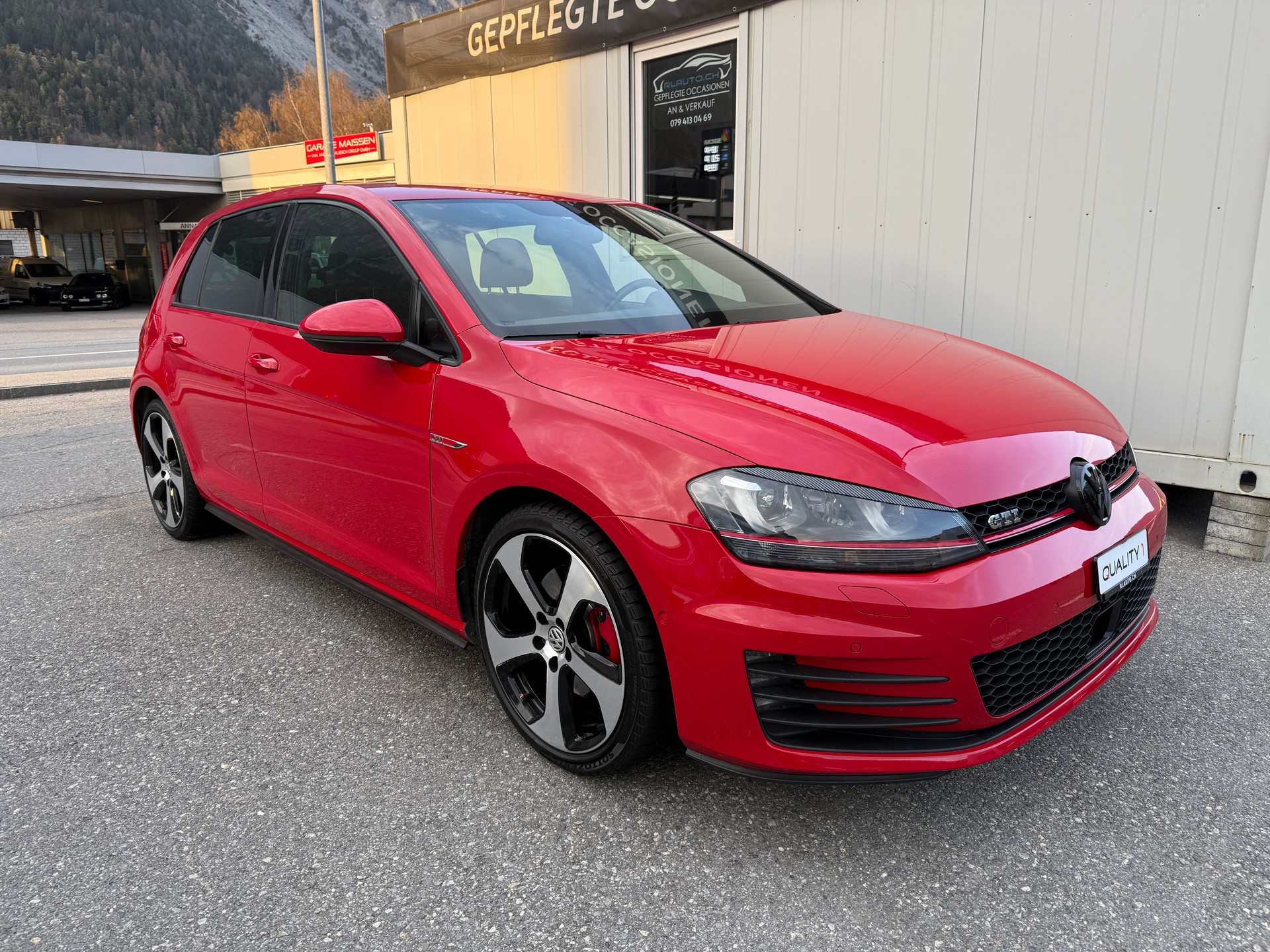 VW Golf 2.0 TSI GTI DSG *FRISCH AB MFK* ALU* XENON*DOTZ 19" ALU*-showroom-element-2