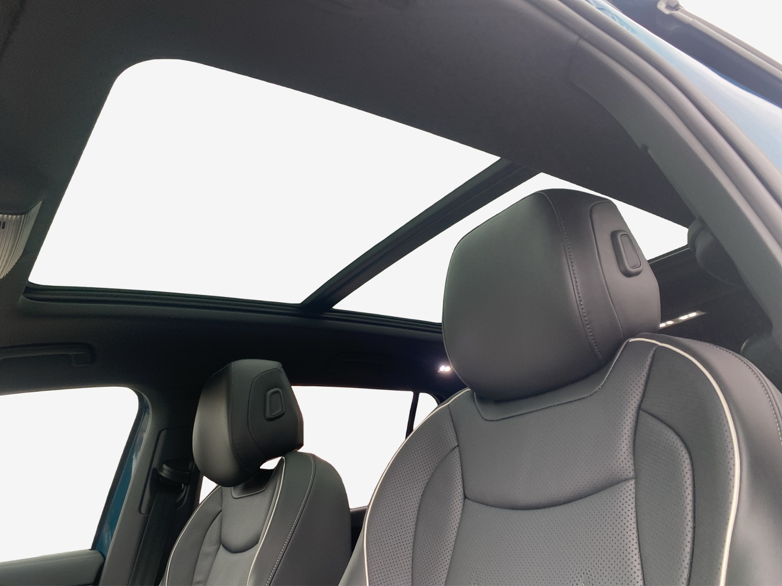 VW Tayron 2.0 TSI Elegance DSG 4Motion-image-13