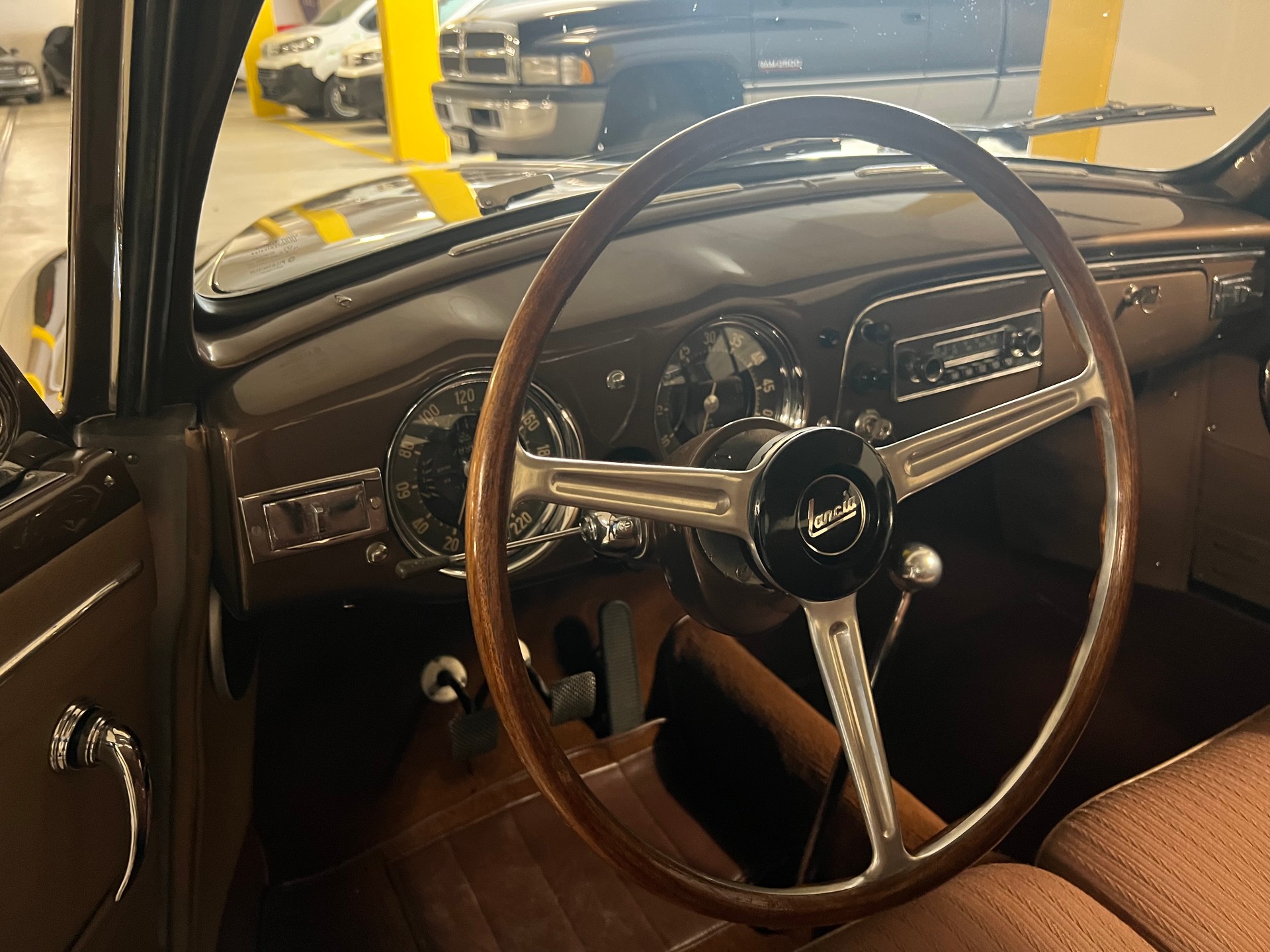LANCIA B20 S LHD-image-8