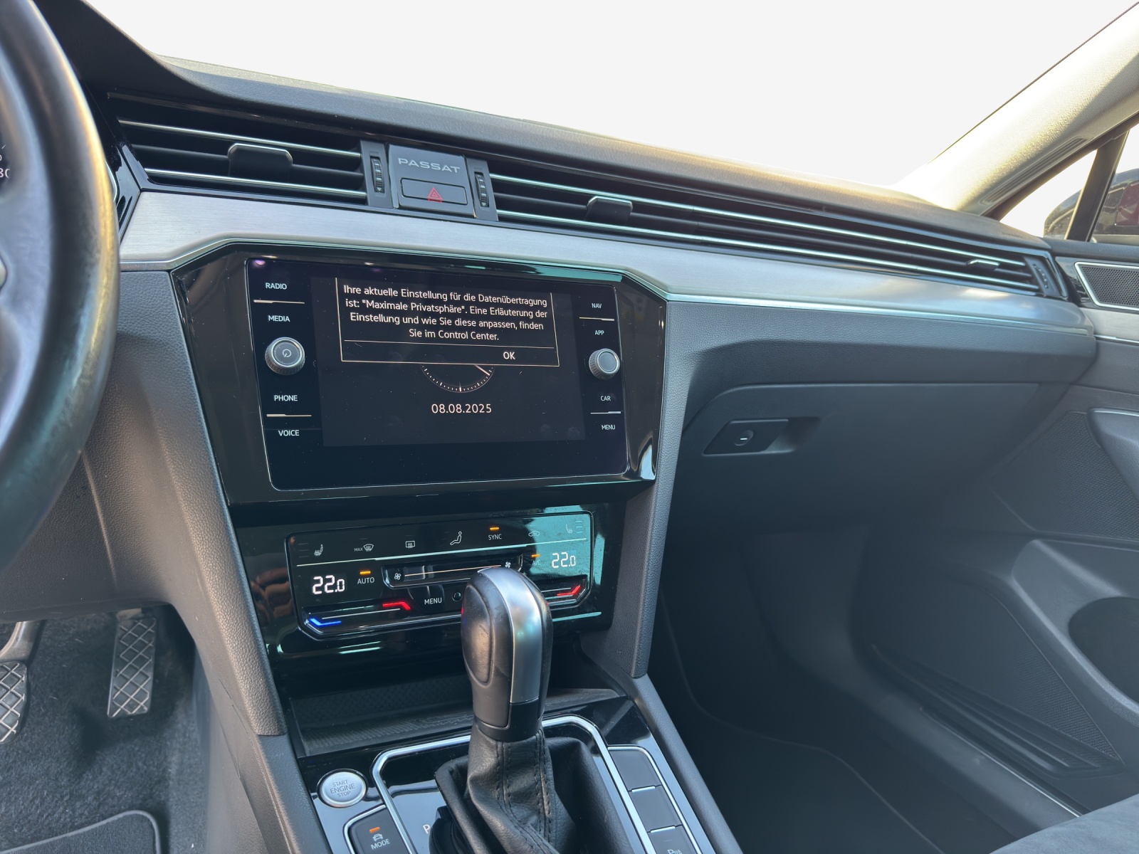 VW Passat 2.0 TDI BMT Elegance 4Motion DSG-image-10