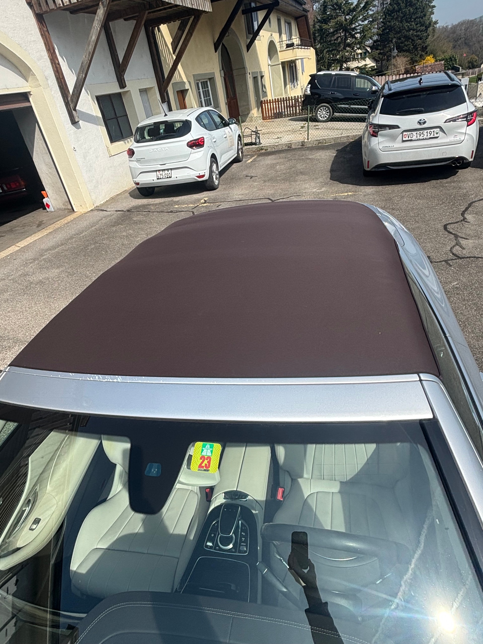 MERCEDES-BENZ E 220D-image-5