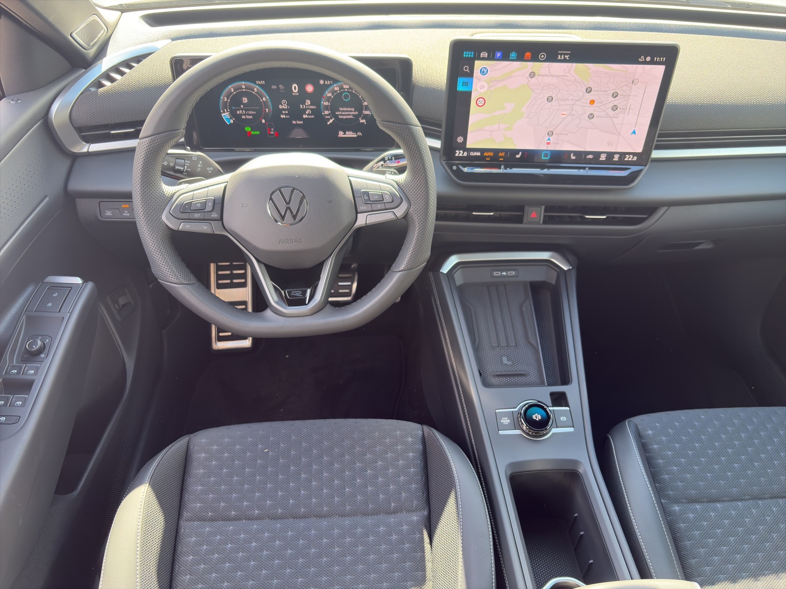 VW T-Roc 1.5 eTSI R-Line DSG-image-6