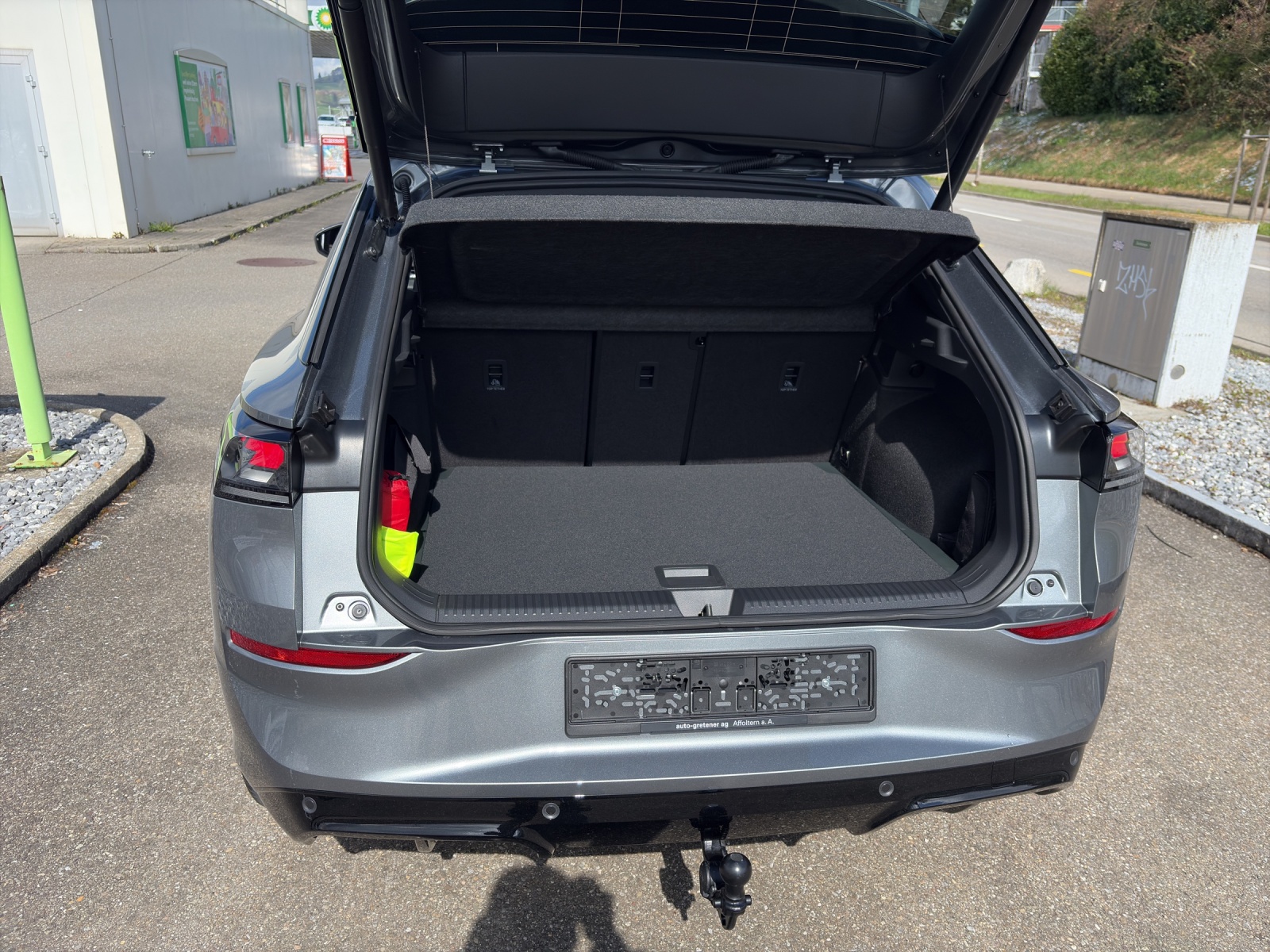 VW T-Roc 1.5 eTSI R-Line DSG-image-17