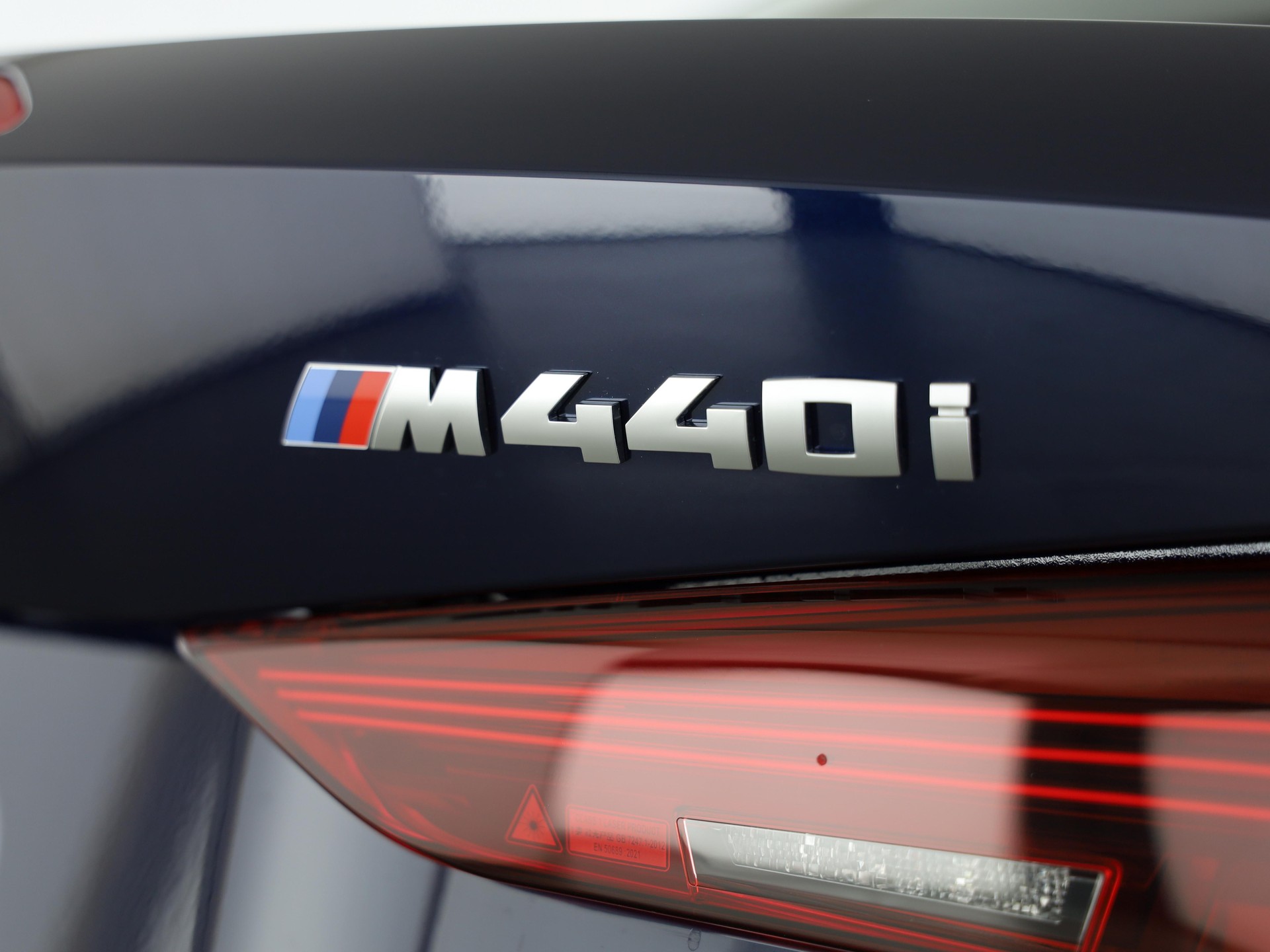 BMW M440i xDrive Gran Cabrio-image-7