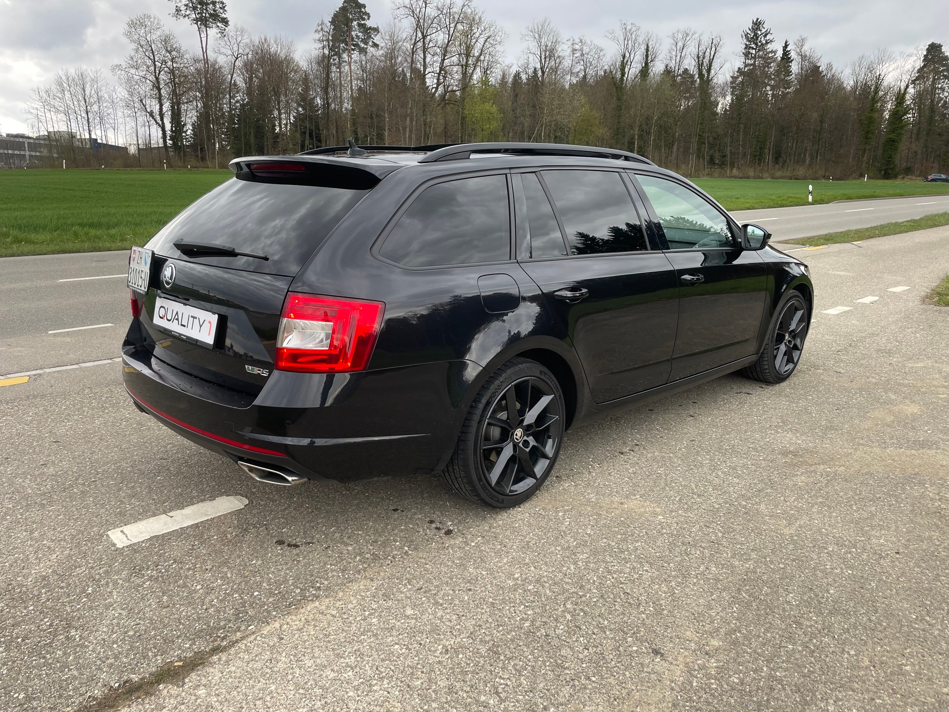 SKODA Octavia Combi 2.0 TDI RS 4x4 DSG-image-3