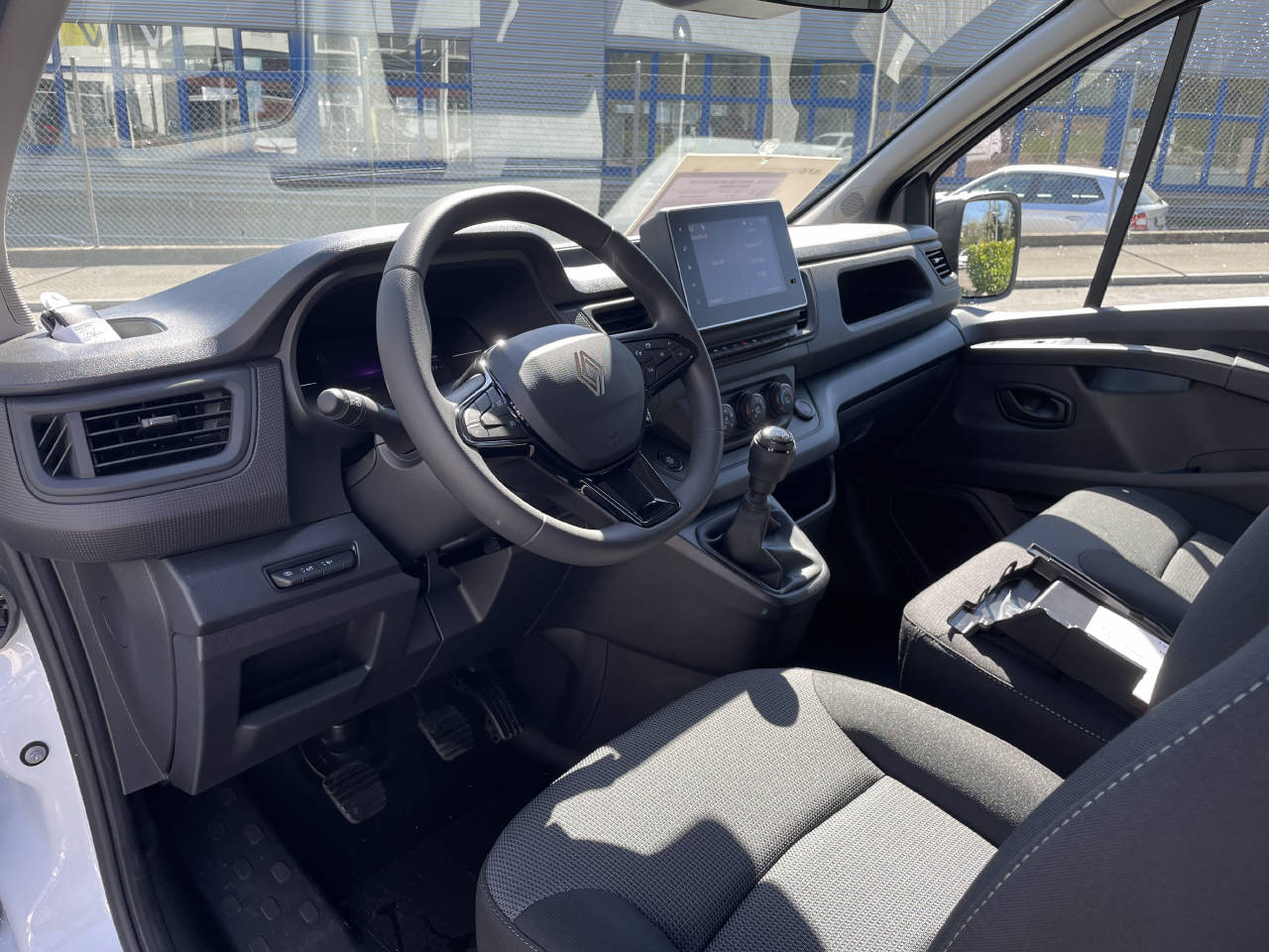 RENAULT Trafic KW 2.8t L1H1 2.0 dCi Blue110 Advance-image-6