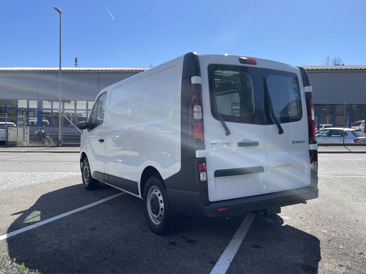 RENAULT Trafic KW 2.8t L1H1 2.0 dCi Blue110 Advance-image-3