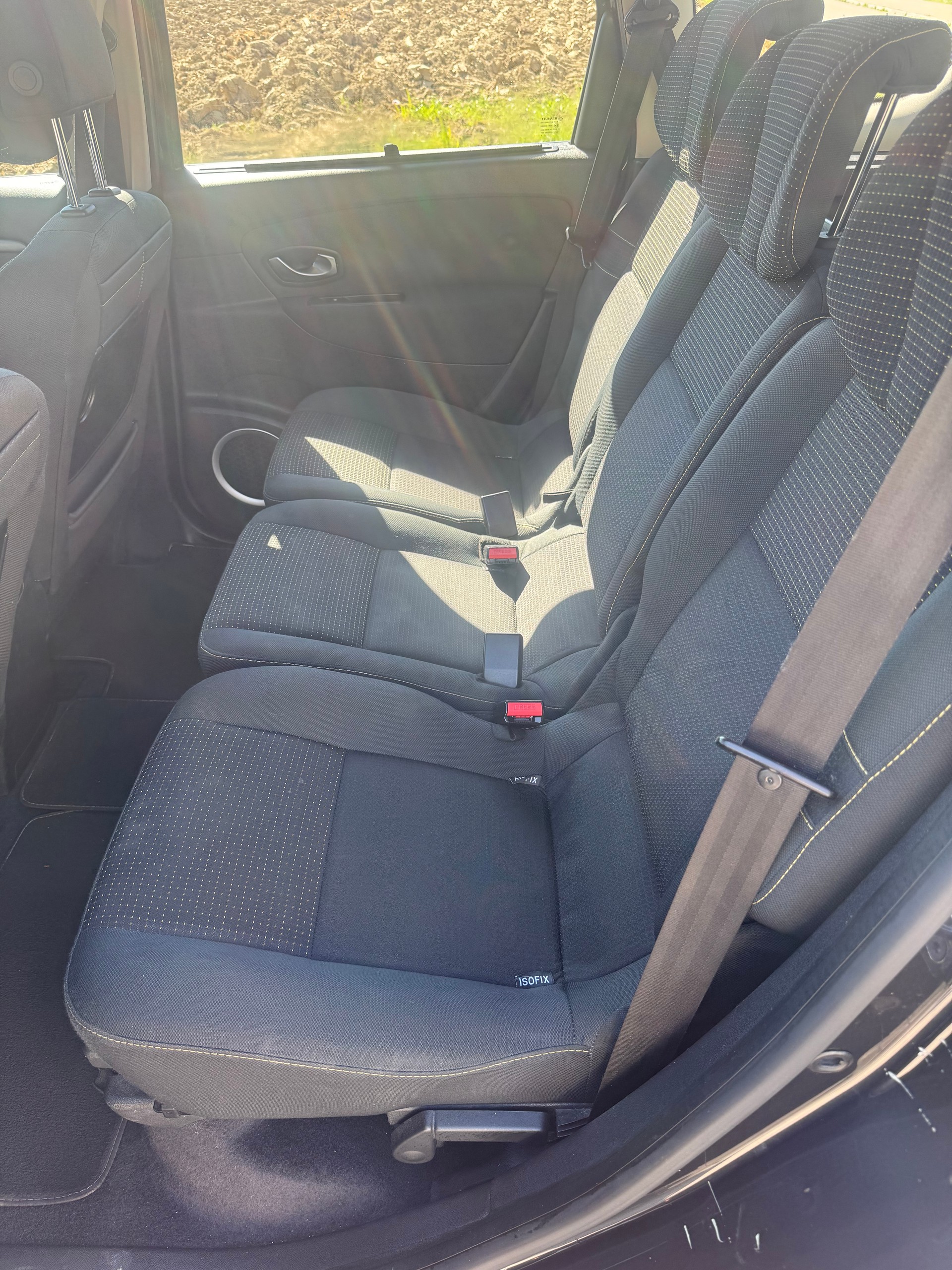 RENAULT Grand Scénic 2.0 16V Dynamique X-Tronic CVT-image-11