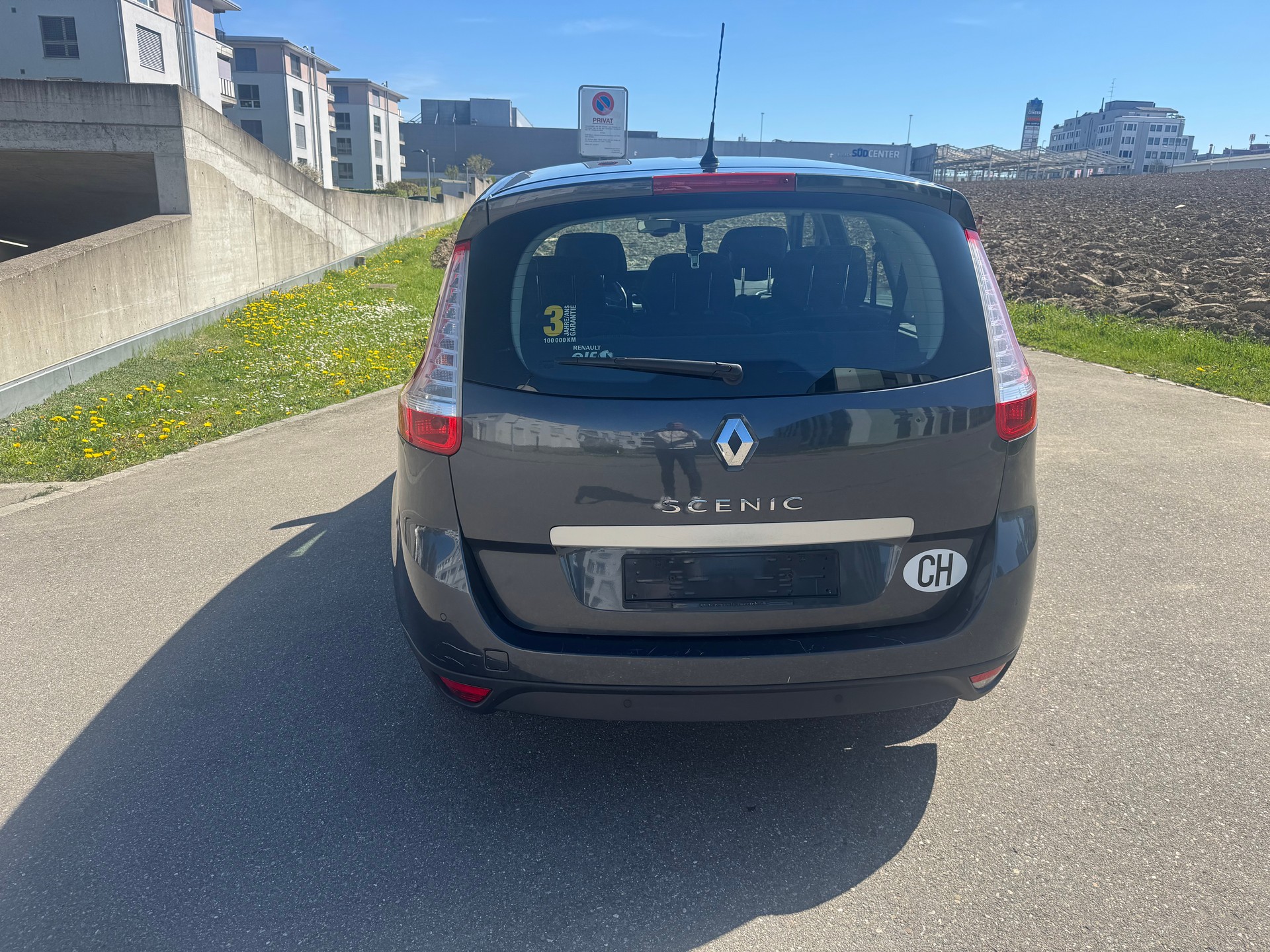 RENAULT Grand Scénic 2.0 16V Dynamique X-Tronic CVT-image-7