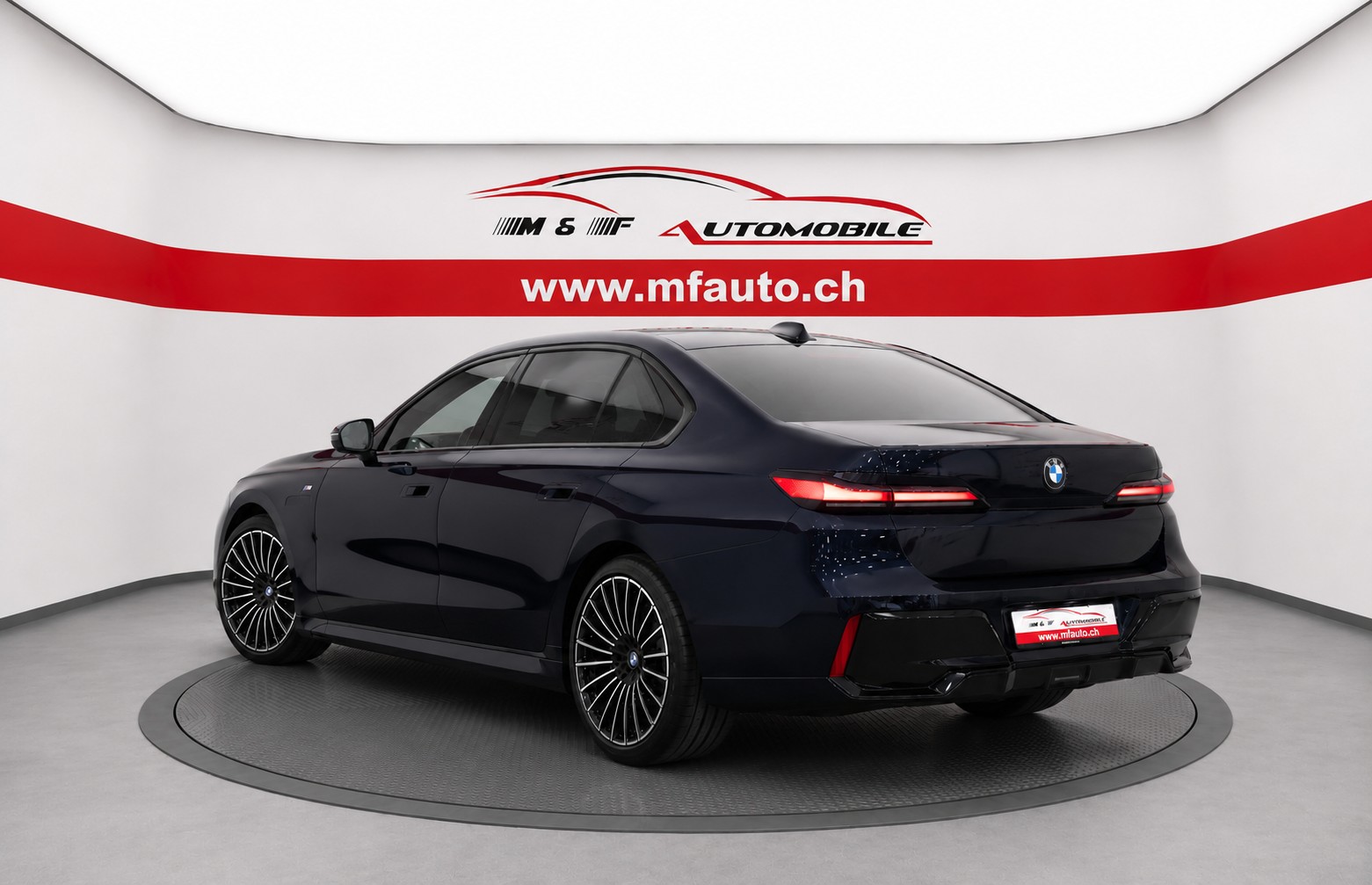 BMW 750e xDrive CH FAHRZEUG-image-3