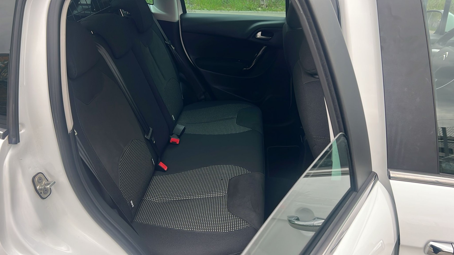 CITROEN C3 1.6i 16V Exclusive Automatic-image-16