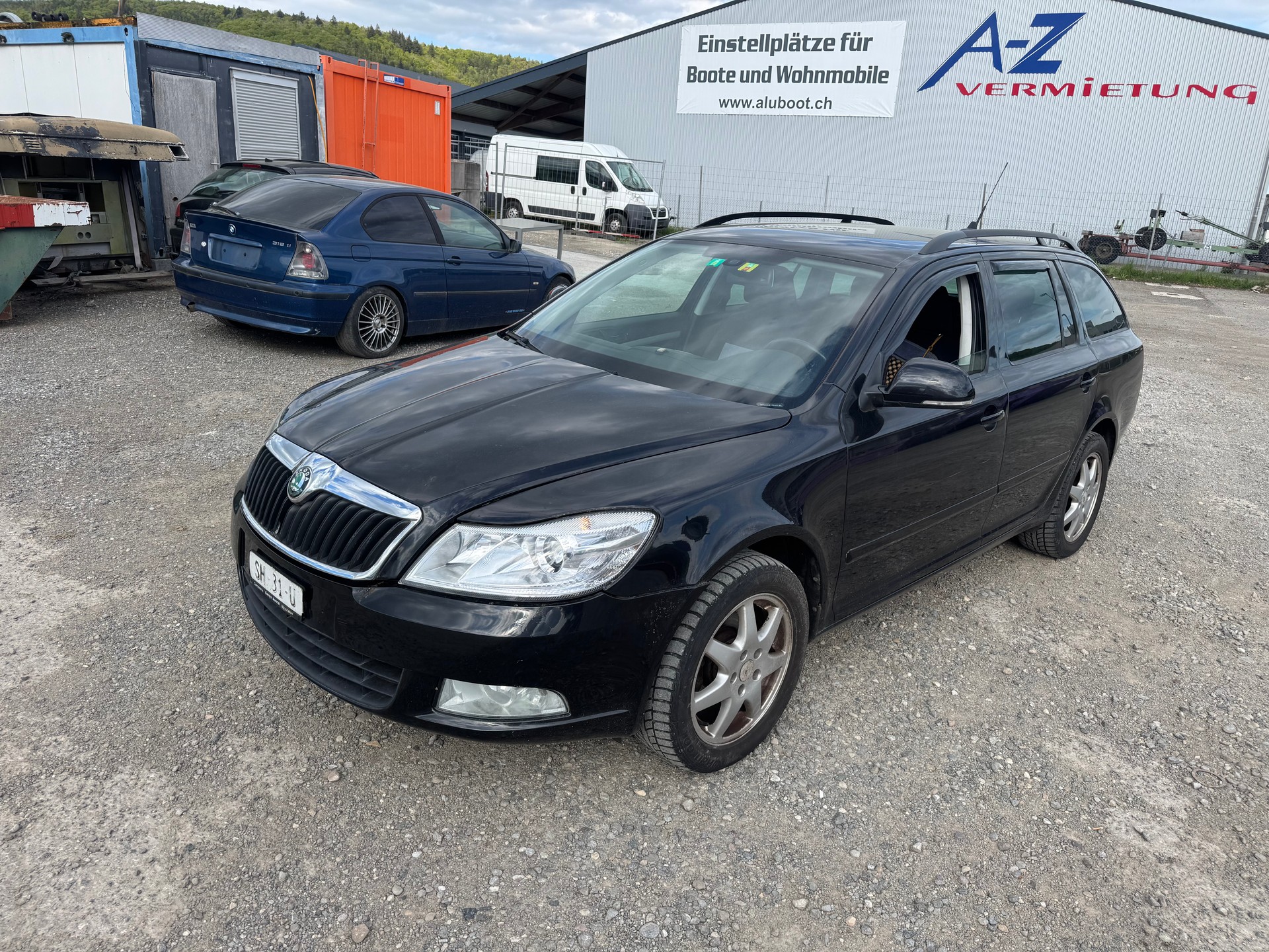 SKODA Octavia Combi 1.6 TDI Ambiente DSG-image-2