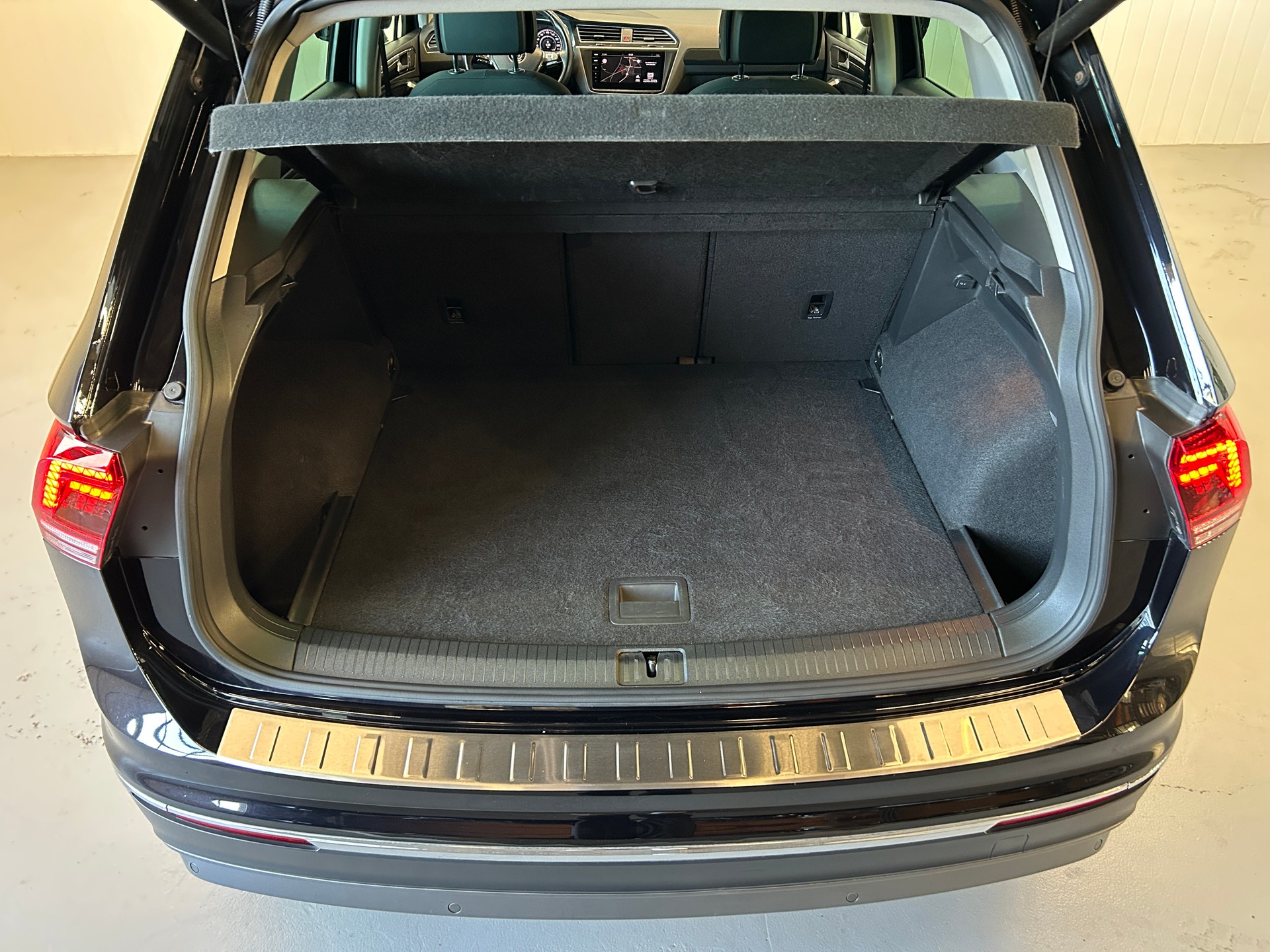 VW Tiguan 2.0TSI Highline 4Motion DSG-image-10
