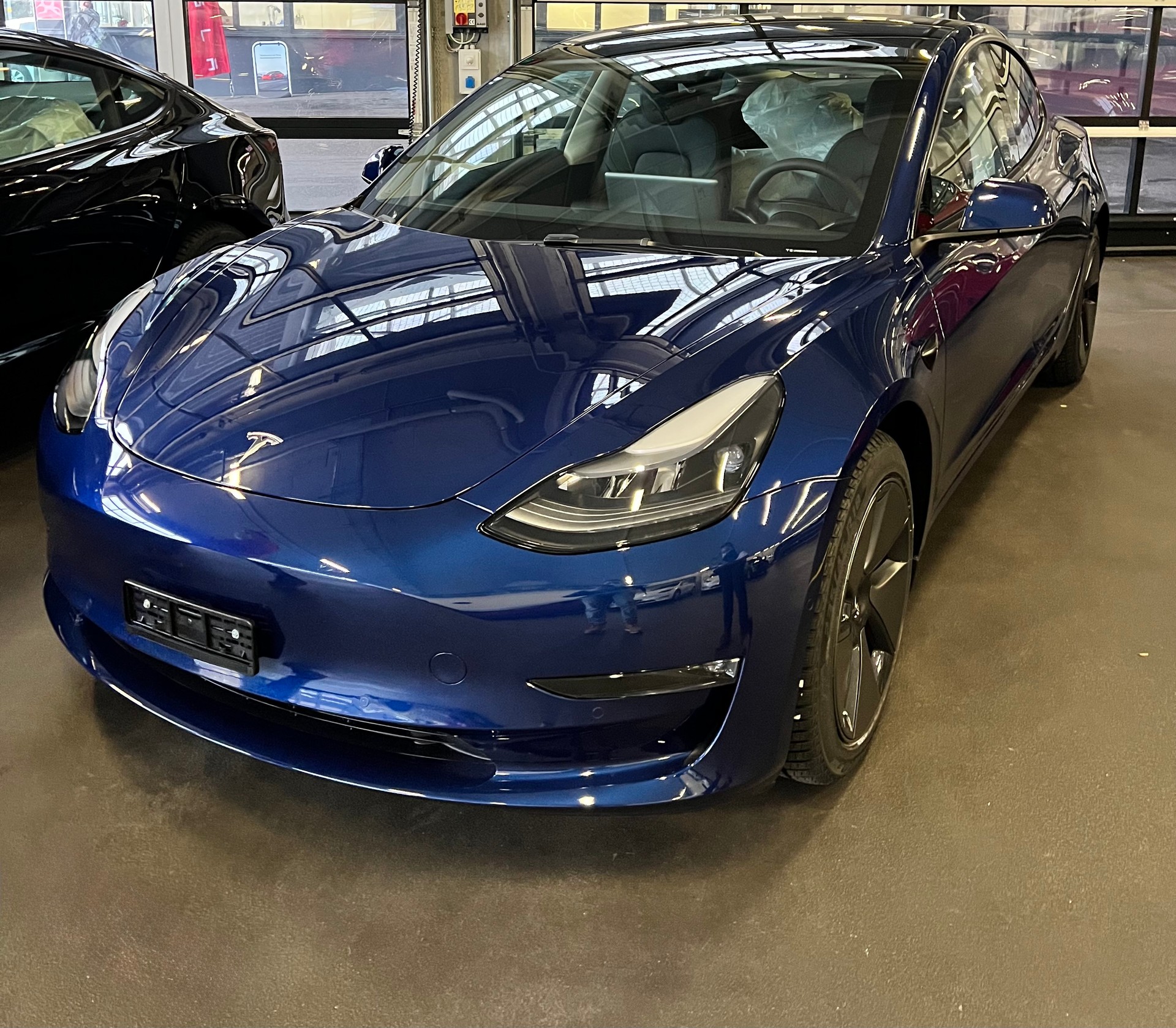 TESLA Model 3 Long Range Dual Motor AWD-image-1