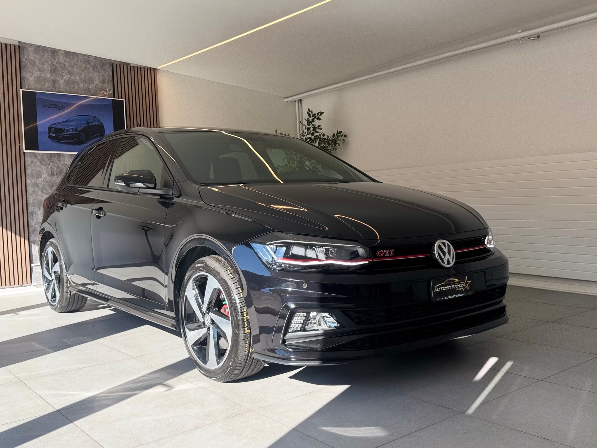 VW Polo 2.0 TSI GTI DSG*CH-Fahrzeug*-image-1