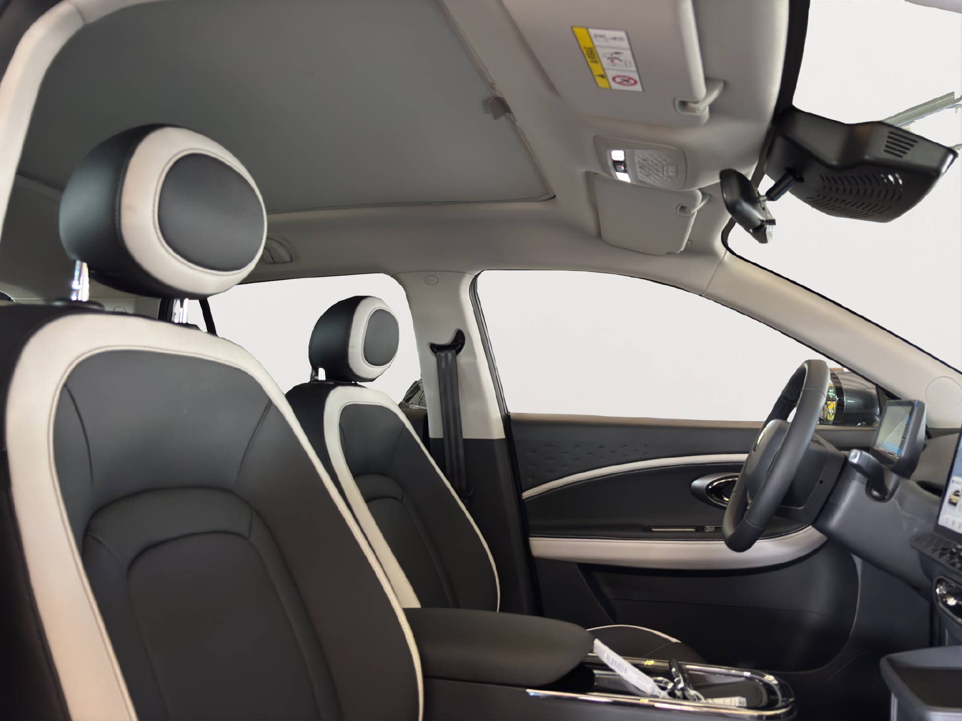 JAC E30X Electric-image-14