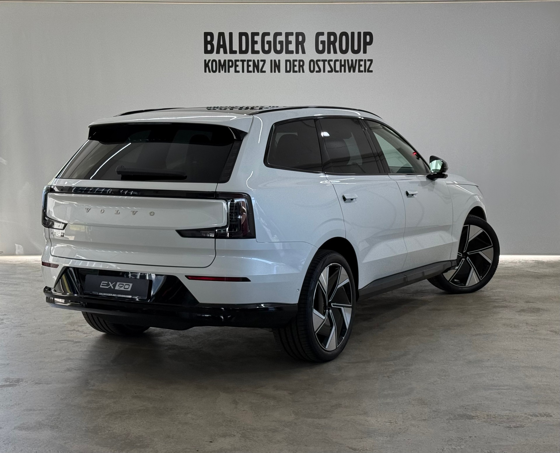 VOLVO EX 90 Twin Ultra AWD-image-2
