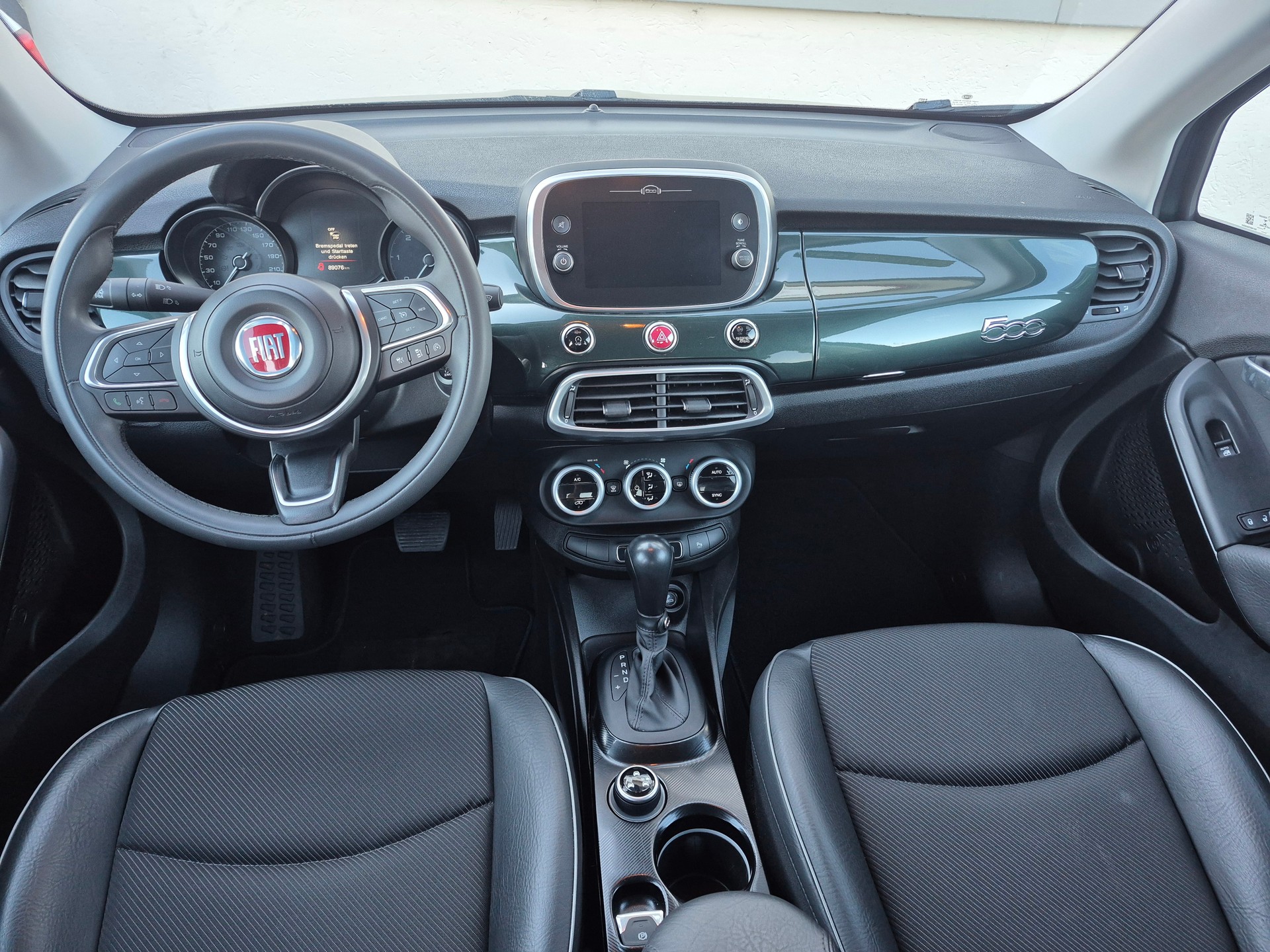 FIAT 500X 2.0MJ Cross 4x4 Automatic-image-9