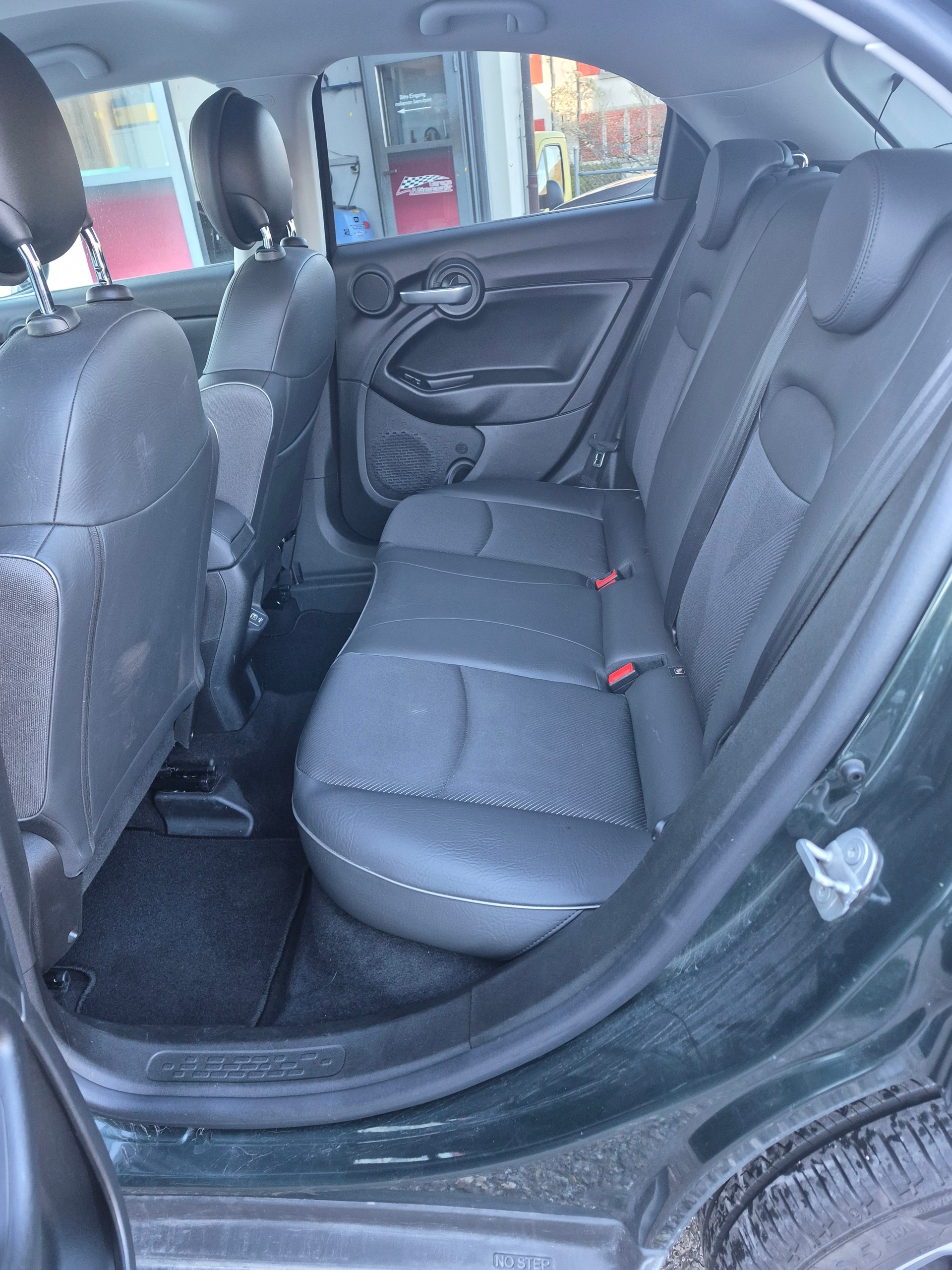 FIAT 500X 2.0MJ Cross 4x4 Automatic-image-12