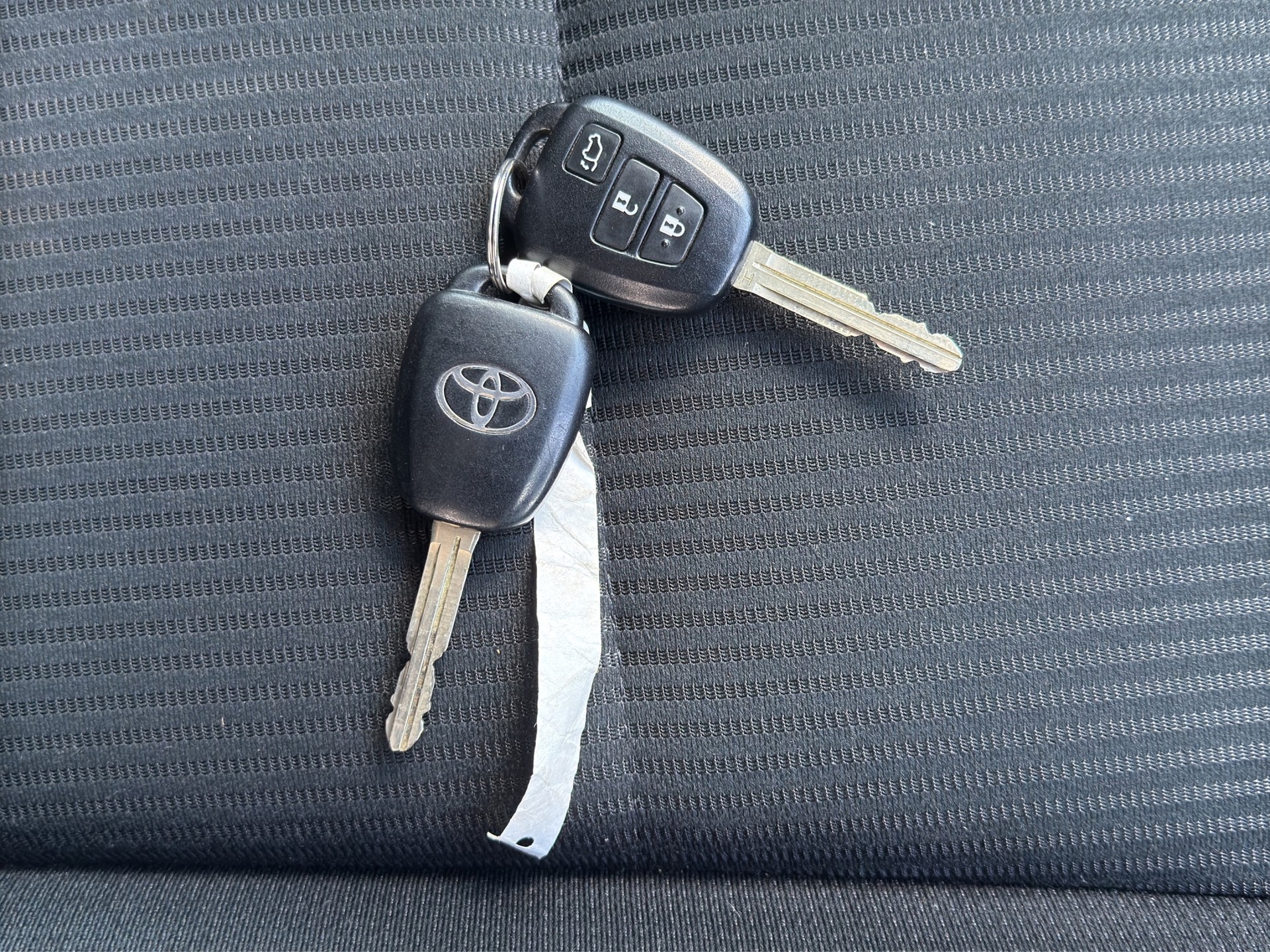 TOYOTA RAV-4 2.0 16V Sol-image-29