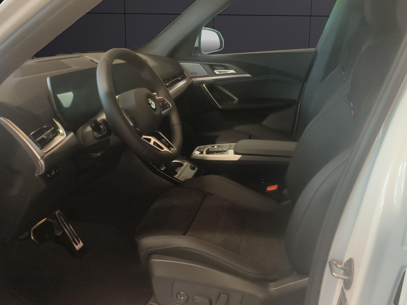 BMW X1 20d xDrive paddles-image-11