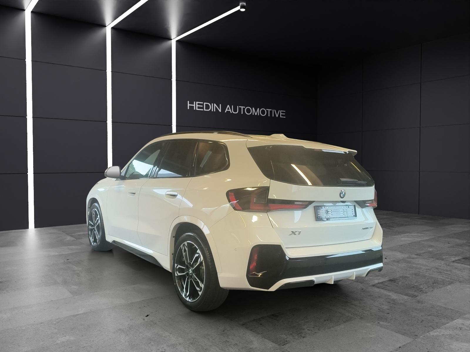 BMW X1 20d xDrive paddles-image-2